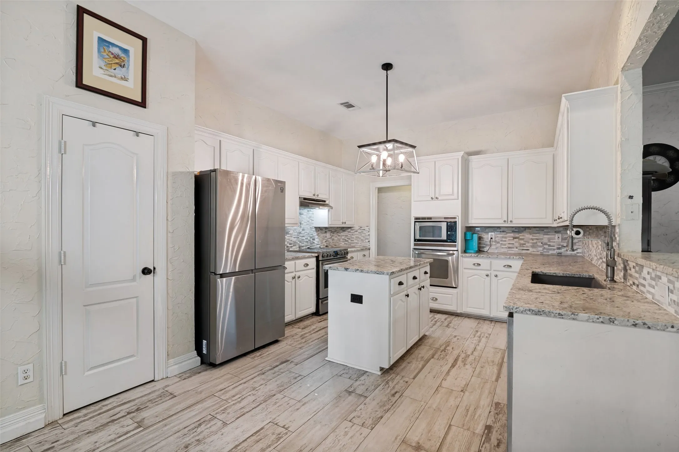 Single Family Residence For Sale in Collin County , 18584 County Road 543, Nevada, Texas 75173, 4 Bedroom, 2 Bathroom, 2 Garage spaces, 2,975 Sqft, built in 1997, mls#21260834, Real Estate Agent in Nevada, Homes For Sale in Collin county, Homes For Sale in Nevada, Realtor in Nevada Texas, Real Estate Brokerage Independent Realty Texas, Luminita Cordes Realtor