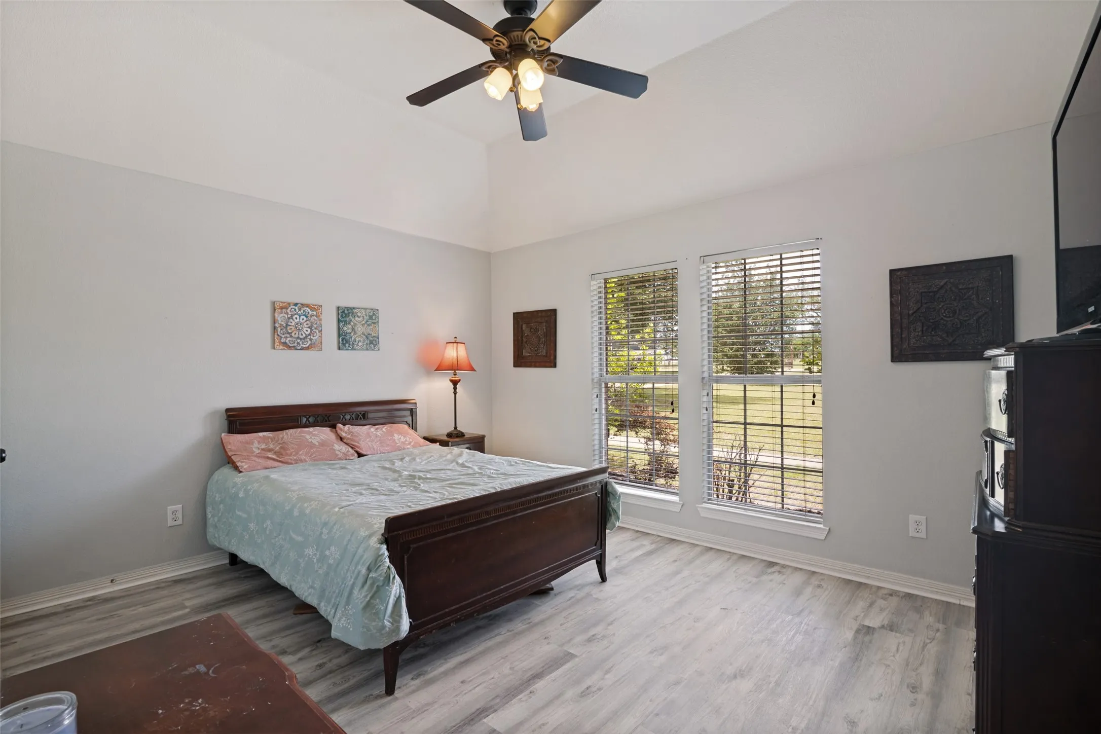 Single Family Residence For Sale in Collin County , 18584 County Road 543, Nevada, Texas 75173, 4 Bedroom, 2 Bathroom, 2 Garage spaces, 2,975 Sqft, built in 1997, mls#21260834, Real Estate Agent in Nevada, Homes For Sale in Collin county, Homes For Sale in Nevada, Realtor in Nevada Texas, Real Estate Brokerage Independent Realty Texas, Luminita Cordes Realtor