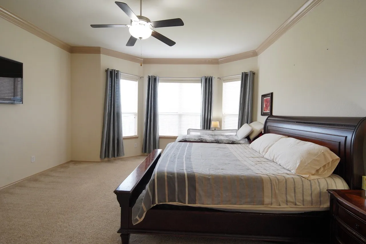 Single Family Residence For Rent in Tarrant County , 4508 Fox Rio Trail, Arlington, Texas 76017, 3 Bedroom, 2 Bathroom, 2 Garage spaces, 2,558 Sqft, built in 2010, Preowned, Price $2,550, mls#21260850, Real Estate Agent in Arlington, Homes For Rent in Tarrant county, Homes For Rent in Arlington, Realtor in Arlington Texas, Real Estate Brokerage Independent Realty Texas, Luminita Cordes Realtor