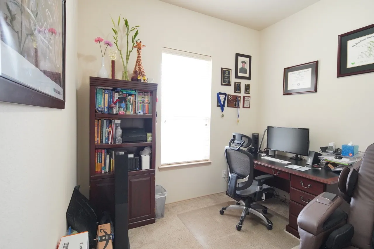 Single Family Residence For Rent in Tarrant County , 4508 Fox Rio Trail, Arlington, Texas 76017, 3 Bedroom, 2 Bathroom, 2 Garage spaces, 2,558 Sqft, built in 2010, Preowned, Price $2,550, mls#21260850, Real Estate Agent in Arlington, Homes For Rent in Tarrant county, Homes For Rent in Arlington, Realtor in Arlington Texas, Real Estate Brokerage Independent Realty Texas, Luminita Cordes Realtor