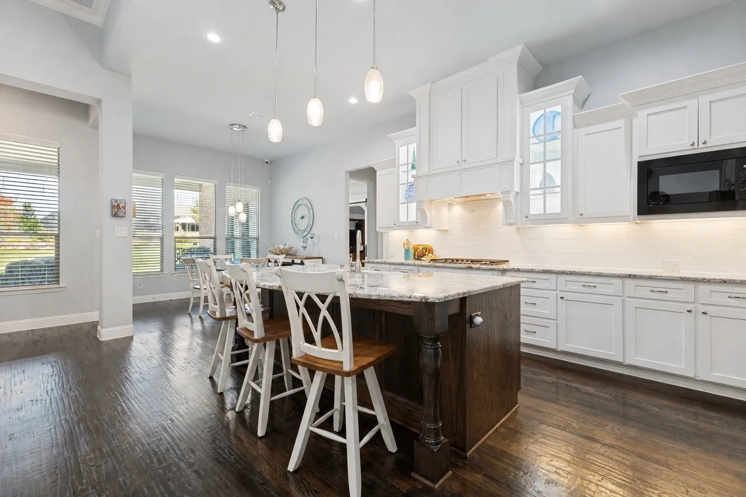 Single Family Residence For Sale in Rockwall County , 506 Life Spring Drive, Rockwall, Texas 75087, 4 Bedroom, 4 Bathroom, 4 Garage spaces, 3,701 Sqft, built in 2016, mls#21259818, Real Estate Agent in Rockwall, Homes For Sale in Rockwall county, Homes For Sale in Rockwall, Realtor in Rockwall Texas, Real Estate Brokerage Independent Realty Texas, Luminita Cordes Realtor