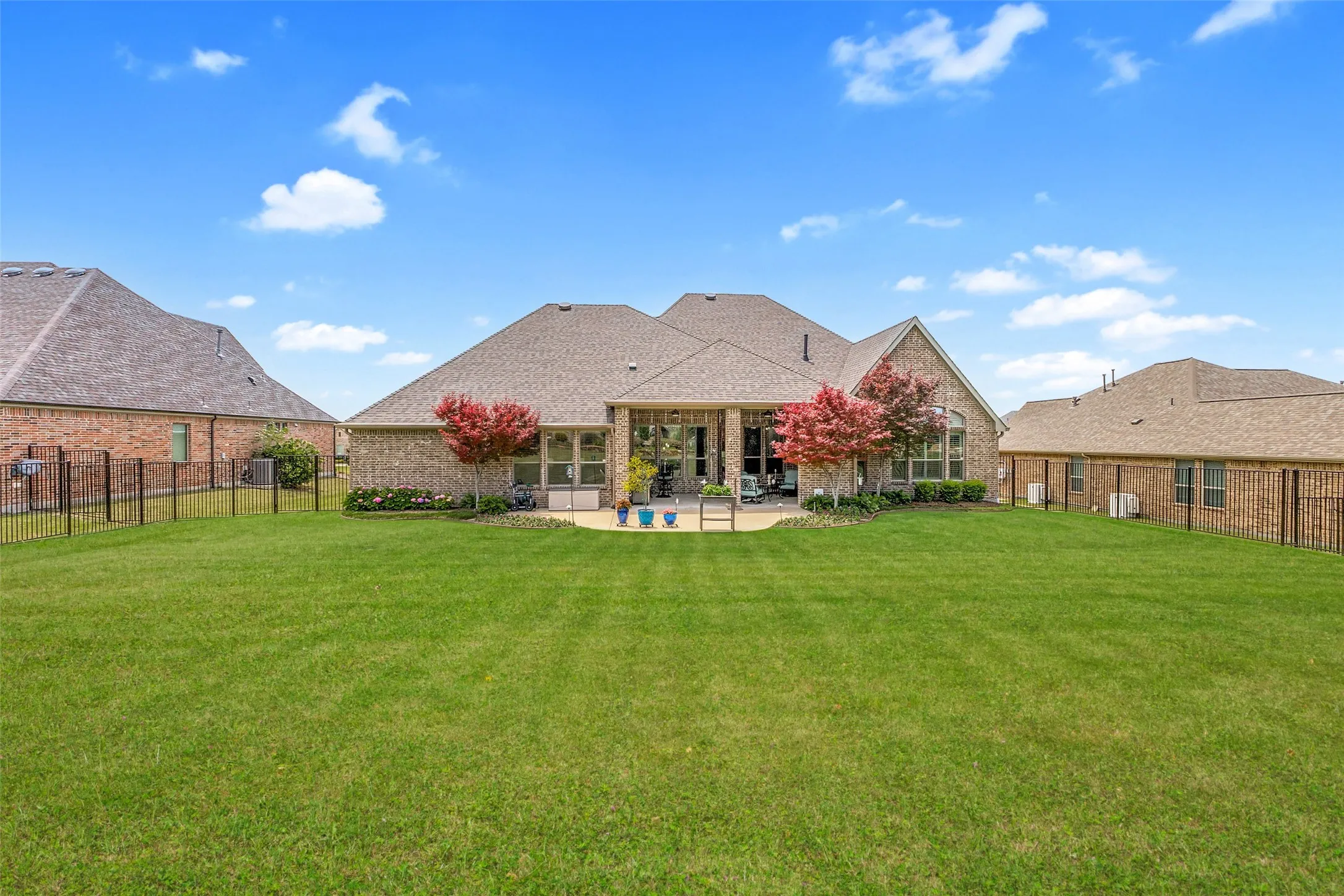 Single Family Residence For Sale in Rockwall County , 506 Life Spring Drive, Rockwall, Texas 75087, 4 Bedroom, 4 Bathroom, 4 Garage spaces, 3,701 Sqft, built in 2016, mls#21259818, Real Estate Agent in Rockwall, Homes For Sale in Rockwall county, Homes For Sale in Rockwall, Realtor in Rockwall Texas, Real Estate Brokerage Independent Realty Texas, Luminita Cordes Realtor