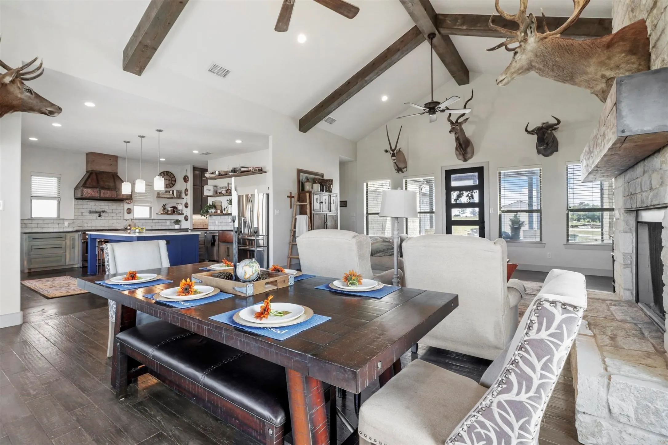 Single Family Residence For Sale in Collin County , 6910 County Road 662, Farmersville, Texas 75442, 4 Bedrooms, 4 Bathrooms, 2 Garage spaces, 3,629 Sqft, built in 2018, Price $1,600,000, mls#21256990, Real Estate Agent in Farmersville, Homes For Sale in Collin county, Homes For Sale in Farmersville, Realtor in Farmersville Texas, Real Estate Brokerage Independent Realty Texas, Luminita Cordes Realtor