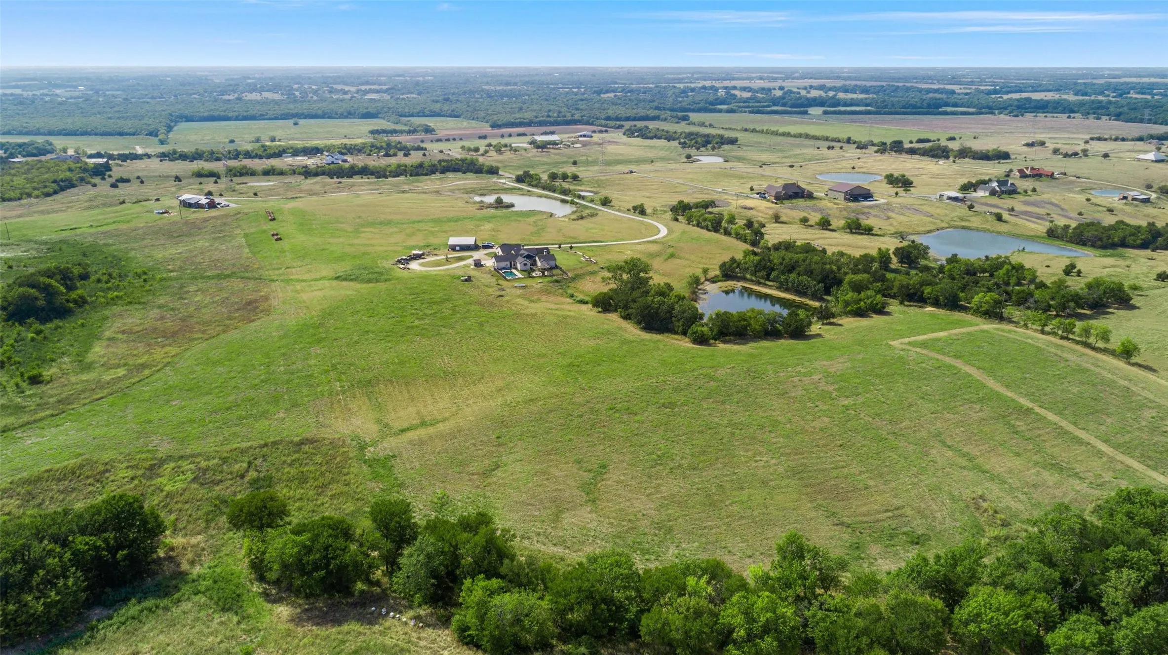 Single Family Residence For Sale in Collin County , 6910 County Road 662, Farmersville, Texas 75442, 4 Bedrooms, 4 Bathrooms, 2 Garage spaces, 3,629 Sqft, built in 2018, Price $1,600,000, mls#21256990, Real Estate Agent in Farmersville, Homes For Sale in Collin county, Homes For Sale in Farmersville, Realtor in Farmersville Texas, Real Estate Brokerage Independent Realty Texas, Luminita Cordes Realtor