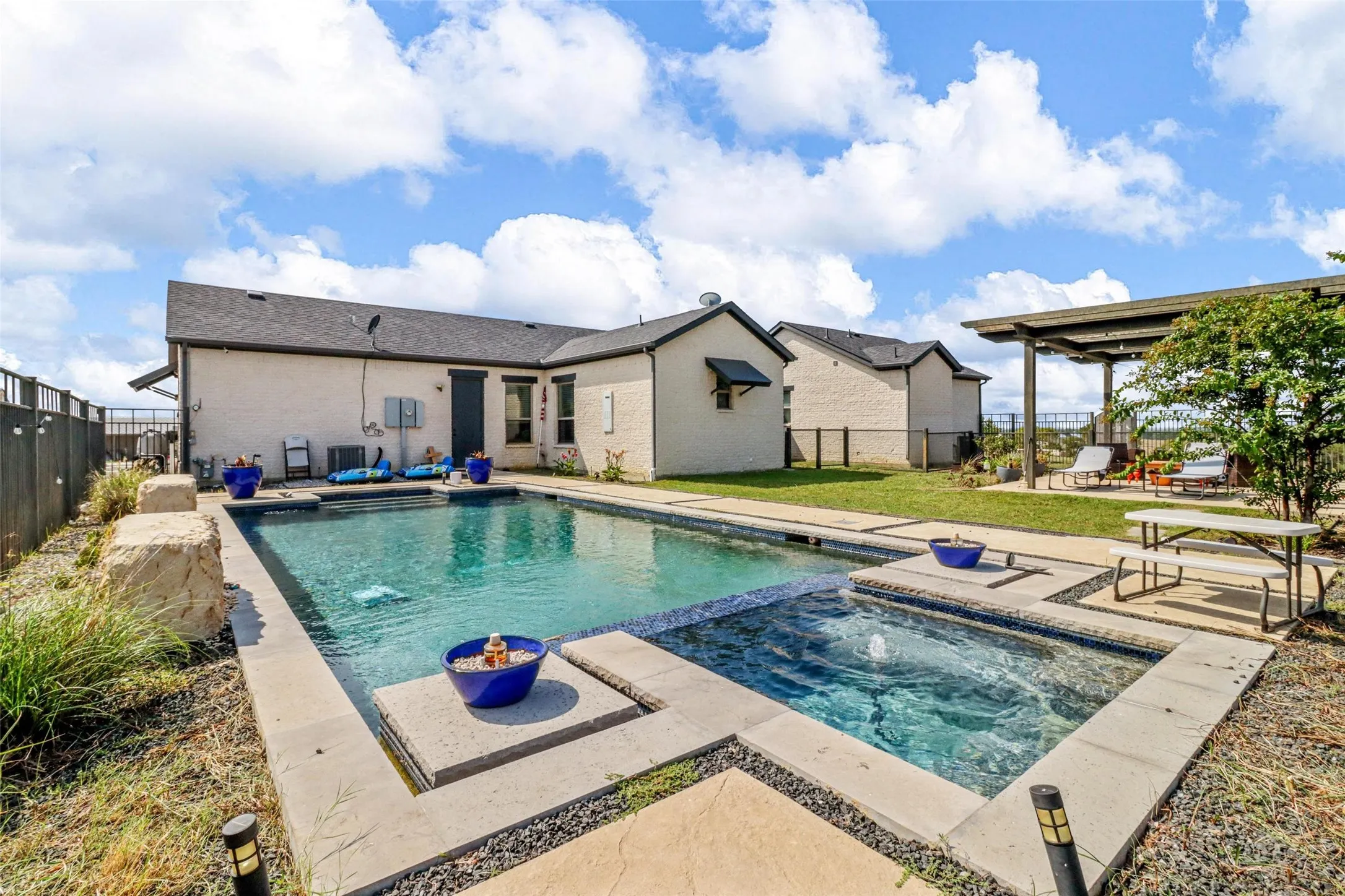 Single Family Residence For Sale in Collin County , 6910 County Road 662, Farmersville, Texas 75442, 4 Bedrooms, 4 Bathrooms, 2 Garage spaces, 3,629 Sqft, built in 2018, Price $1,600,000, mls#21256990, Real Estate Agent in Farmersville, Homes For Sale in Collin county, Homes For Sale in Farmersville, Realtor in Farmersville Texas, Real Estate Brokerage Independent Realty Texas, Luminita Cordes Realtor