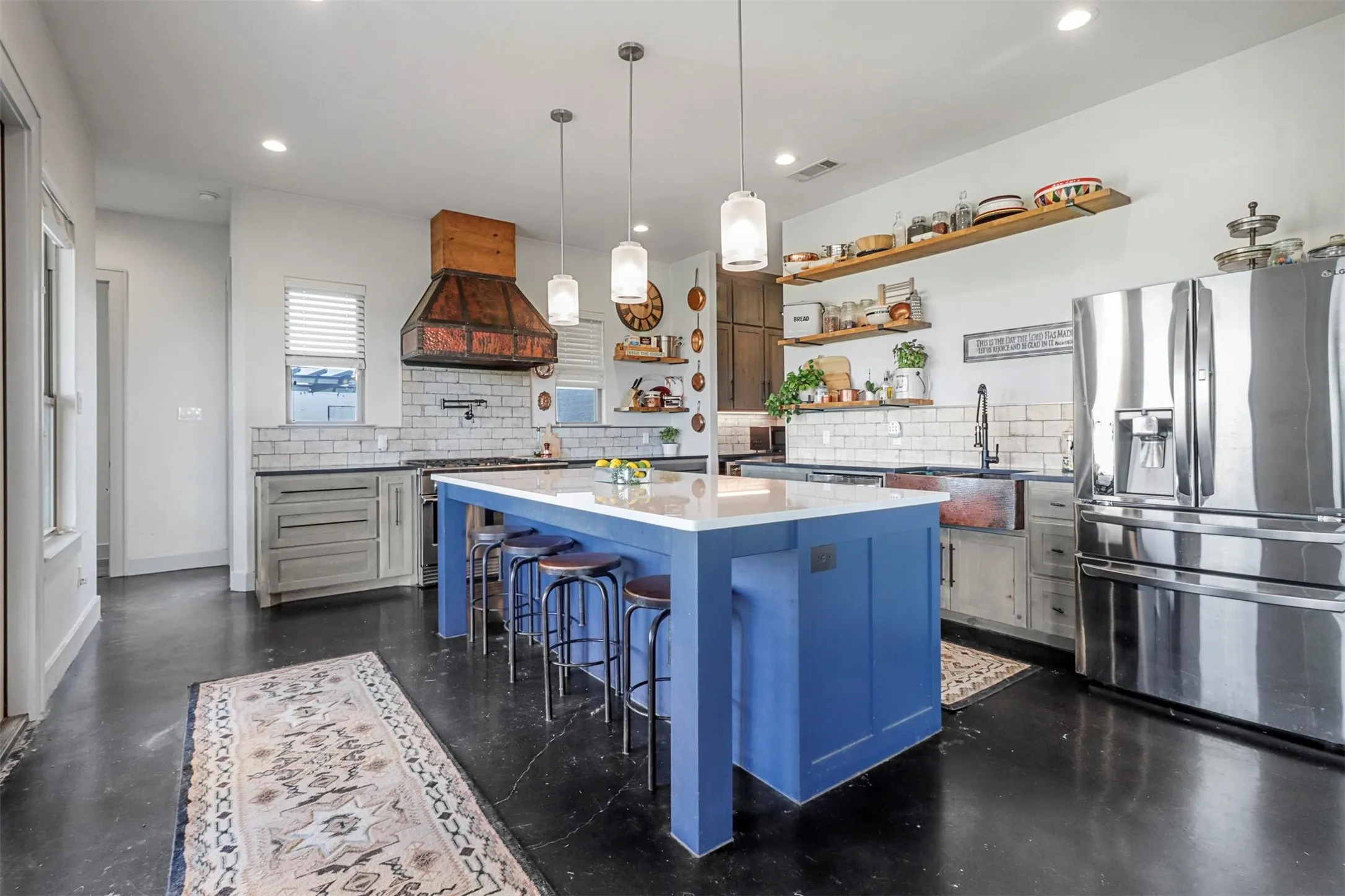 Single Family Residence For Sale in Collin County , 6910 County Road 662, Farmersville, Texas 75442, 4 Bedrooms, 4 Bathrooms, 2 Garage spaces, 3,629 Sqft, built in 2018, Price $1,600,000, mls#21256990, Real Estate Agent in Farmersville, Homes For Sale in Collin county, Homes For Sale in Farmersville, Realtor in Farmersville Texas, Real Estate Brokerage Independent Realty Texas, Luminita Cordes Realtor
