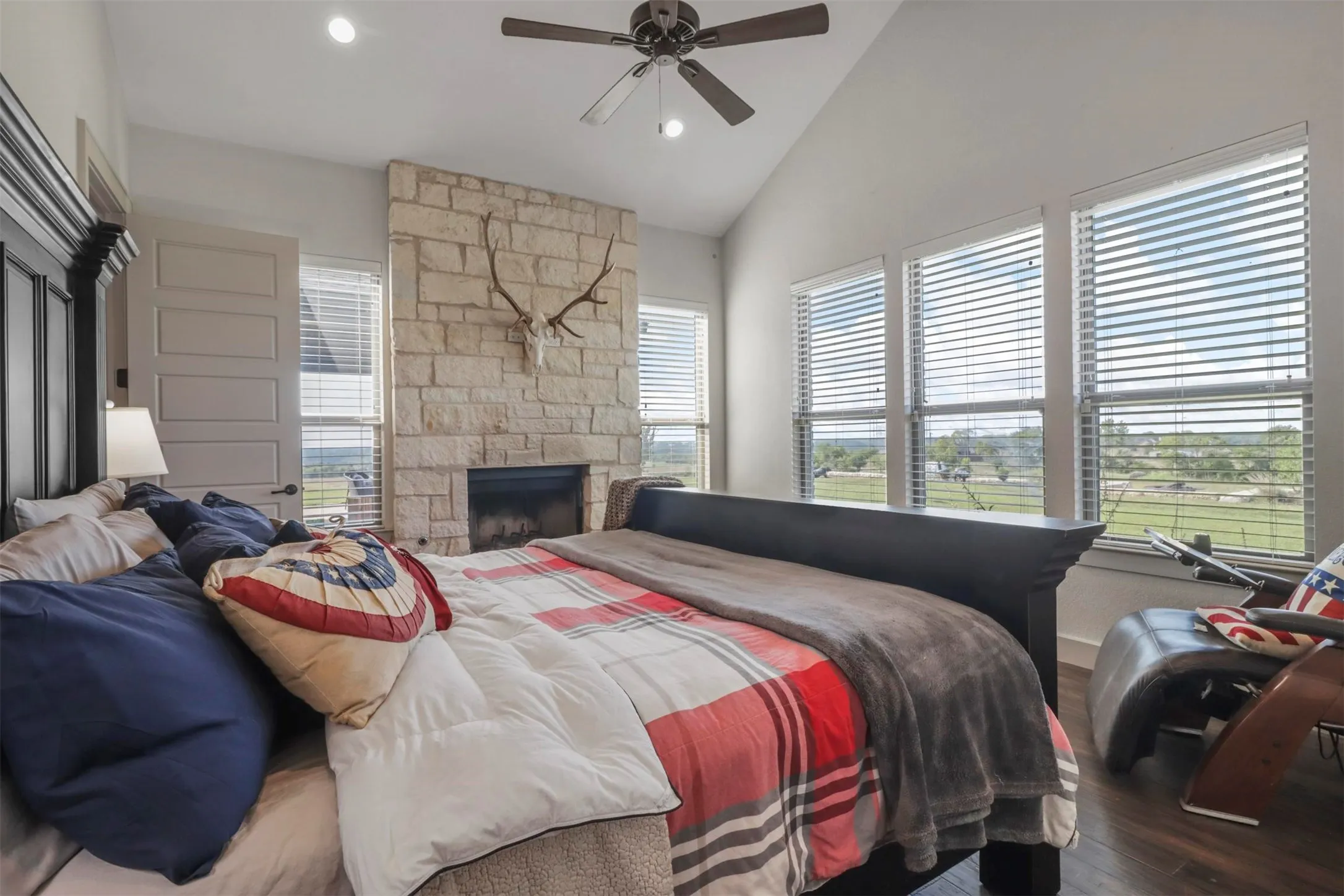 Single Family Residence For Sale in Collin County , 6910 County Road 662, Farmersville, Texas 75442, 4 Bedrooms, 4 Bathrooms, 2 Garage spaces, 3,629 Sqft, built in 2018, Price $1,600,000, mls#21256990, Real Estate Agent in Farmersville, Homes For Sale in Collin county, Homes For Sale in Farmersville, Realtor in Farmersville Texas, Real Estate Brokerage Independent Realty Texas, Luminita Cordes Realtor