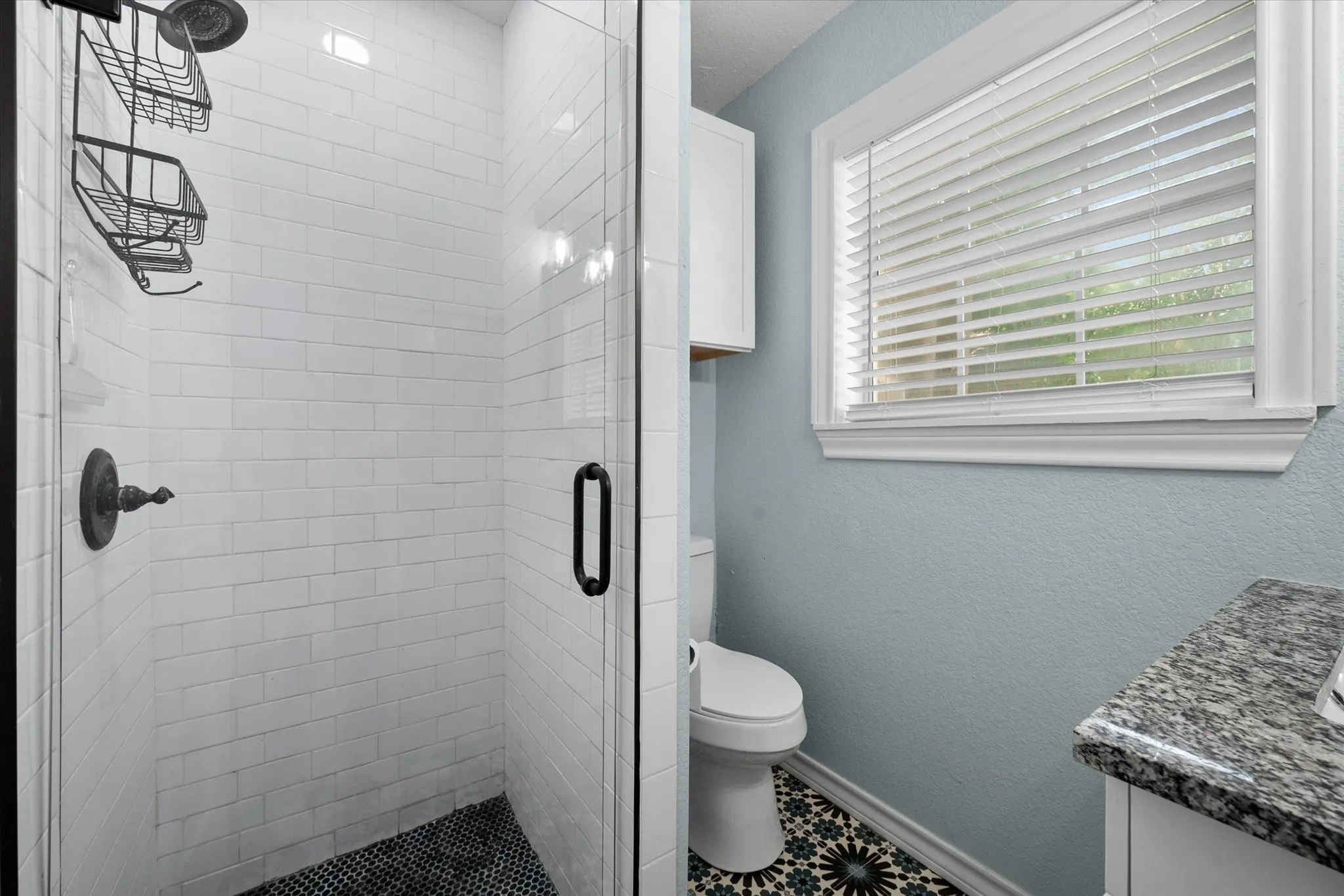 Single Family Residence For Sale in Tarrant County , 4521 Calmont Avenue, Fort Worth, Texas 76107, 3 Bedroom, 2 Bathroom, 1 Garage spaces, 1,389 Sqft, built in 1942, Preowned, mls#21259570, Real Estate Agent in Fort Worth, Homes For Sale in Tarrant county, Homes For Sale in Fort Worth, Realtor in Fort Worth Texas, Real Estate Brokerage Independent Realty Texas, Luminita Cordes Realtor