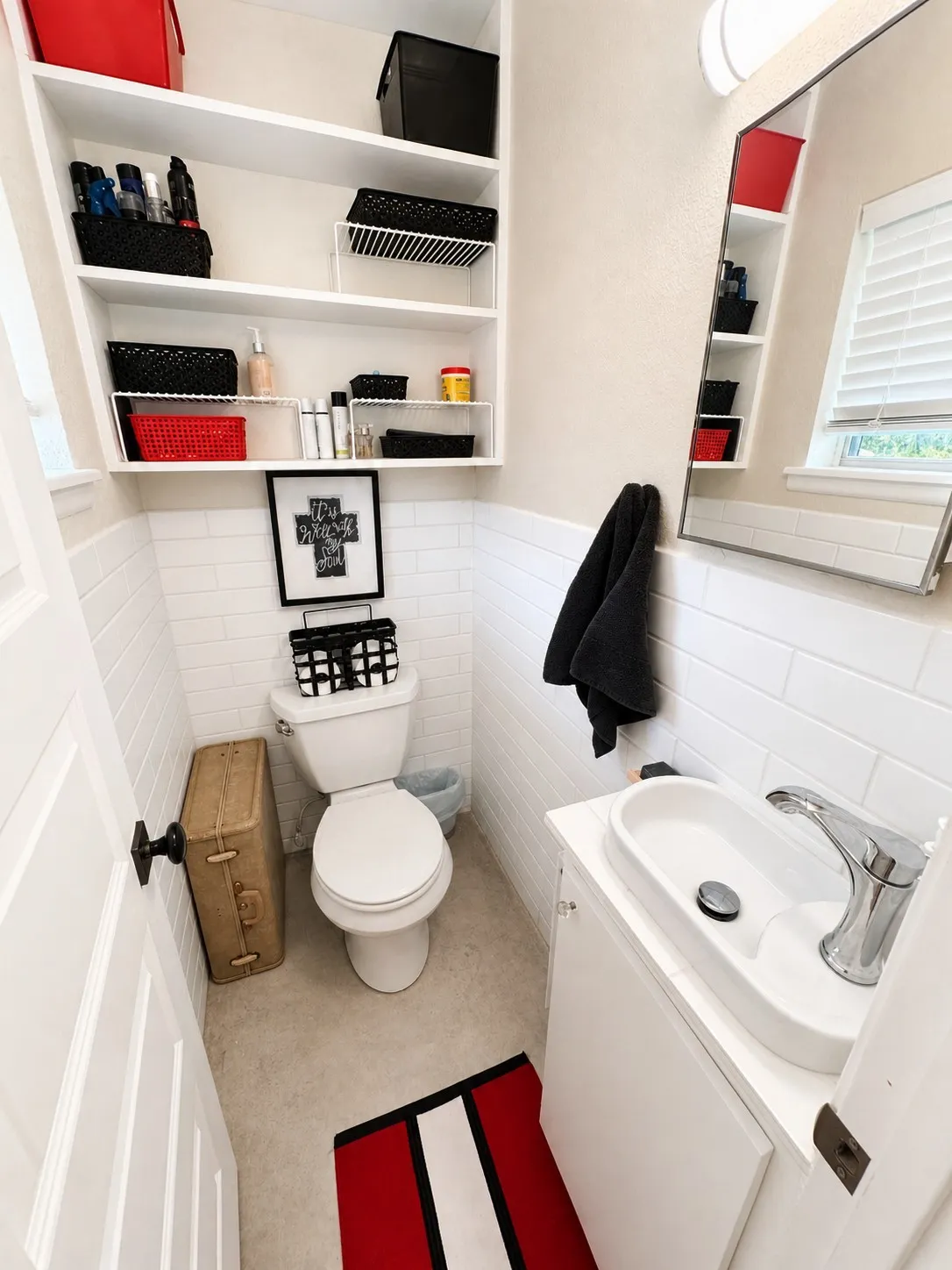 Single Family Residence For Sale in Montague County , 1507 Hulme Street, Bowie, Texas 76230, 2 Bedroom, 2 Bathroom, Garage spaces, 1,159 Sqft, built in 1975, mls#21259235, Real Estate Agent in Bowie, Homes For Sale in Montague county, Homes For Sale in Bowie, Realtor in Bowie Texas, Real Estate Brokerage Independent Realty Texas, Luminita Cordes Realtor