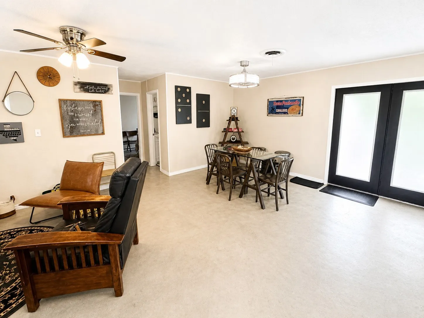 Single Family Residence For Sale in Montague County , 1507 Hulme Street, Bowie, Texas 76230, 2 Bedroom, 2 Bathroom, Garage spaces, 1,159 Sqft, built in 1975, mls#21259235, Real Estate Agent in Bowie, Homes For Sale in Montague county, Homes For Sale in Bowie, Realtor in Bowie Texas, Real Estate Brokerage Independent Realty Texas, Luminita Cordes Realtor