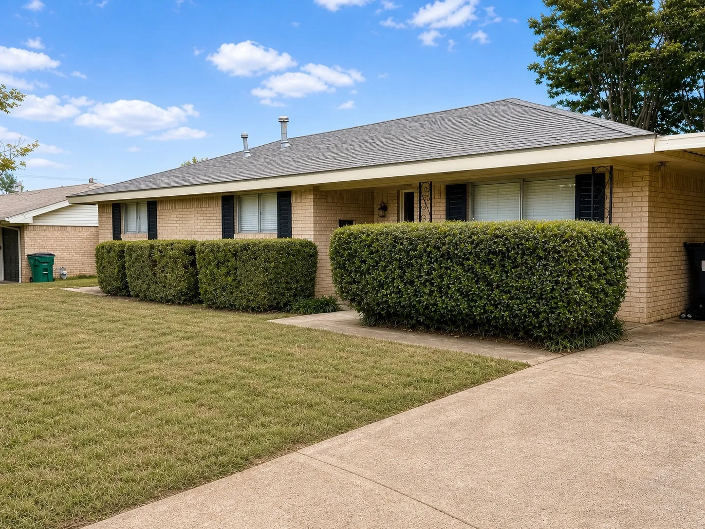 Single Family Residence For Sale in Montague County , 1507 Hulme Street, Bowie, Texas 76230, 2 Bedroom, 2 Bathroom, Garage spaces, 1,159 Sqft, built in 1975, mls#21259235, Real Estate Agent in Bowie, Homes For Sale in Montague county, Homes For Sale in Bowie, Realtor in Bowie Texas, Real Estate Brokerage Independent Realty Texas, Luminita Cordes Realtor