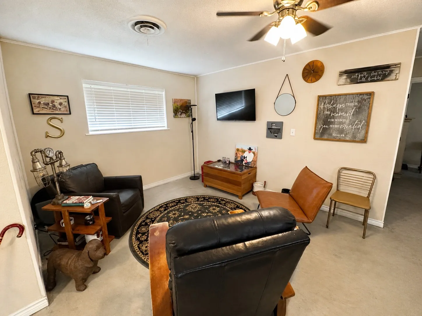 Single Family Residence For Sale in Montague County , 1507 Hulme Street, Bowie, Texas 76230, 2 Bedroom, 2 Bathroom, Garage spaces, 1,159 Sqft, built in 1975, mls#21259235, Real Estate Agent in Bowie, Homes For Sale in Montague county, Homes For Sale in Bowie, Realtor in Bowie Texas, Real Estate Brokerage Independent Realty Texas, Luminita Cordes Realtor