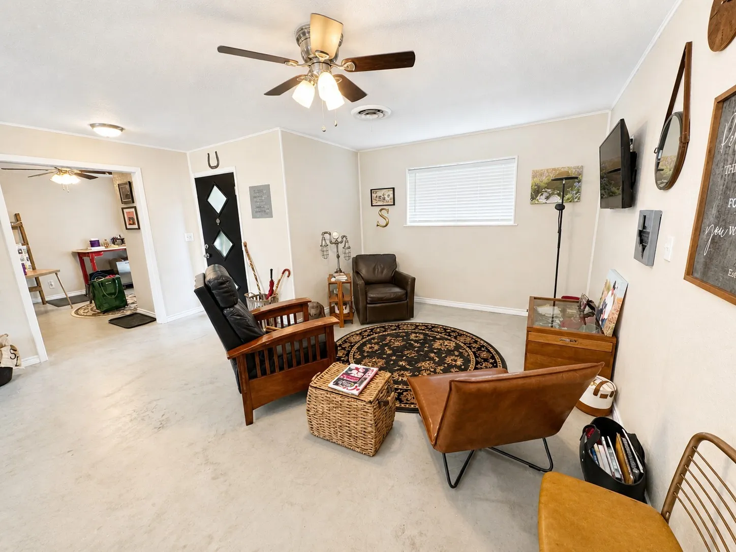 Single Family Residence For Sale in Montague County , 1507 Hulme Street, Bowie, Texas 76230, 2 Bedroom, 2 Bathroom, Garage spaces, 1,159 Sqft, built in 1975, mls#21259235, Real Estate Agent in Bowie, Homes For Sale in Montague county, Homes For Sale in Bowie, Realtor in Bowie Texas, Real Estate Brokerage Independent Realty Texas, Luminita Cordes Realtor