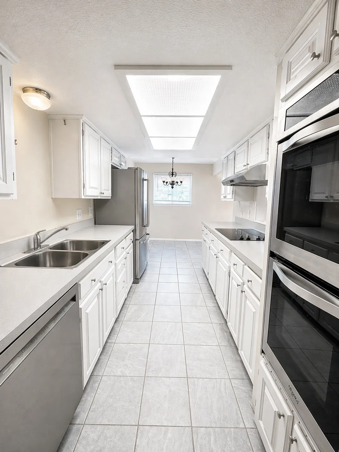 Single Family Residence For Sale in Dallas County , 2019 Dancliff Drive, Dallas, Texas 75224, 4 Bedroom, 3 Bathroom, 2 Garage spaces, 2,364 Sqft, built in 1963, Preowned, mls#21259887, Real Estate Agent in Dallas, Homes For Sale in Dallas county, Homes For Sale in Dallas, Realtor in Dallas Texas, Real Estate Brokerage Independent Realty Texas, Luminita Cordes Realtor