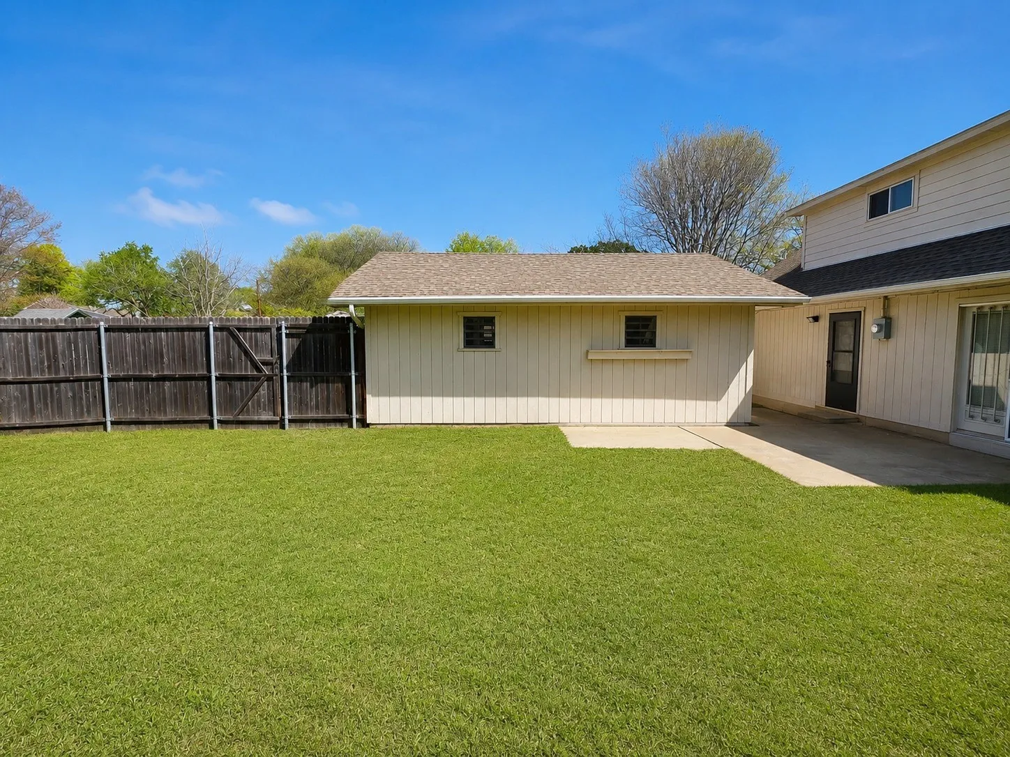 Single Family Residence For Sale in Dallas County , 2019 Dancliff Drive, Dallas, Texas 75224, 4 Bedroom, 3 Bathroom, 2 Garage spaces, 2,364 Sqft, built in 1963, Preowned, mls#21259887, Real Estate Agent in Dallas, Homes For Sale in Dallas county, Homes For Sale in Dallas, Realtor in Dallas Texas, Real Estate Brokerage Independent Realty Texas, Luminita Cordes Realtor