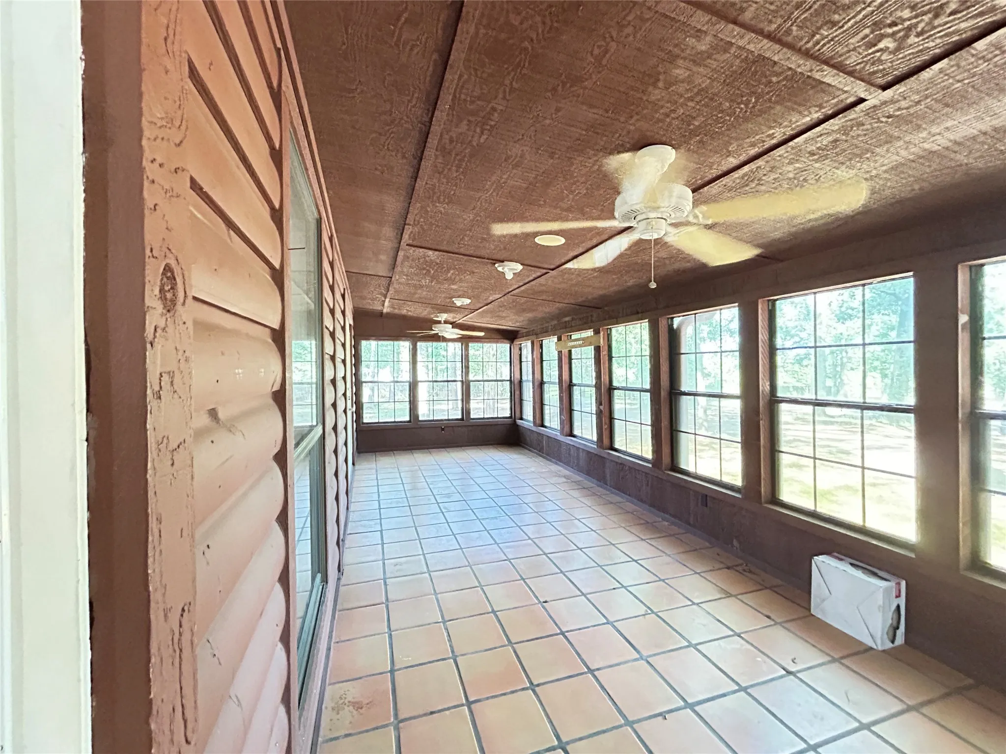 Single Family Residence For Sale in Hopkins County , 3236 Farm Road 3019, Winnsboro, Texas 75494, 3 Bedroom, 2 Bathroom, Garage spaces, 1,700 Sqft, built in 1987, mls#21260679, Real Estate Agent in Winnsboro, Homes For Sale in Hopkins county, Homes For Sale in Winnsboro, Realtor in Winnsboro Texas, Real Estate Brokerage Independent Realty Texas, Luminita Cordes Realtor