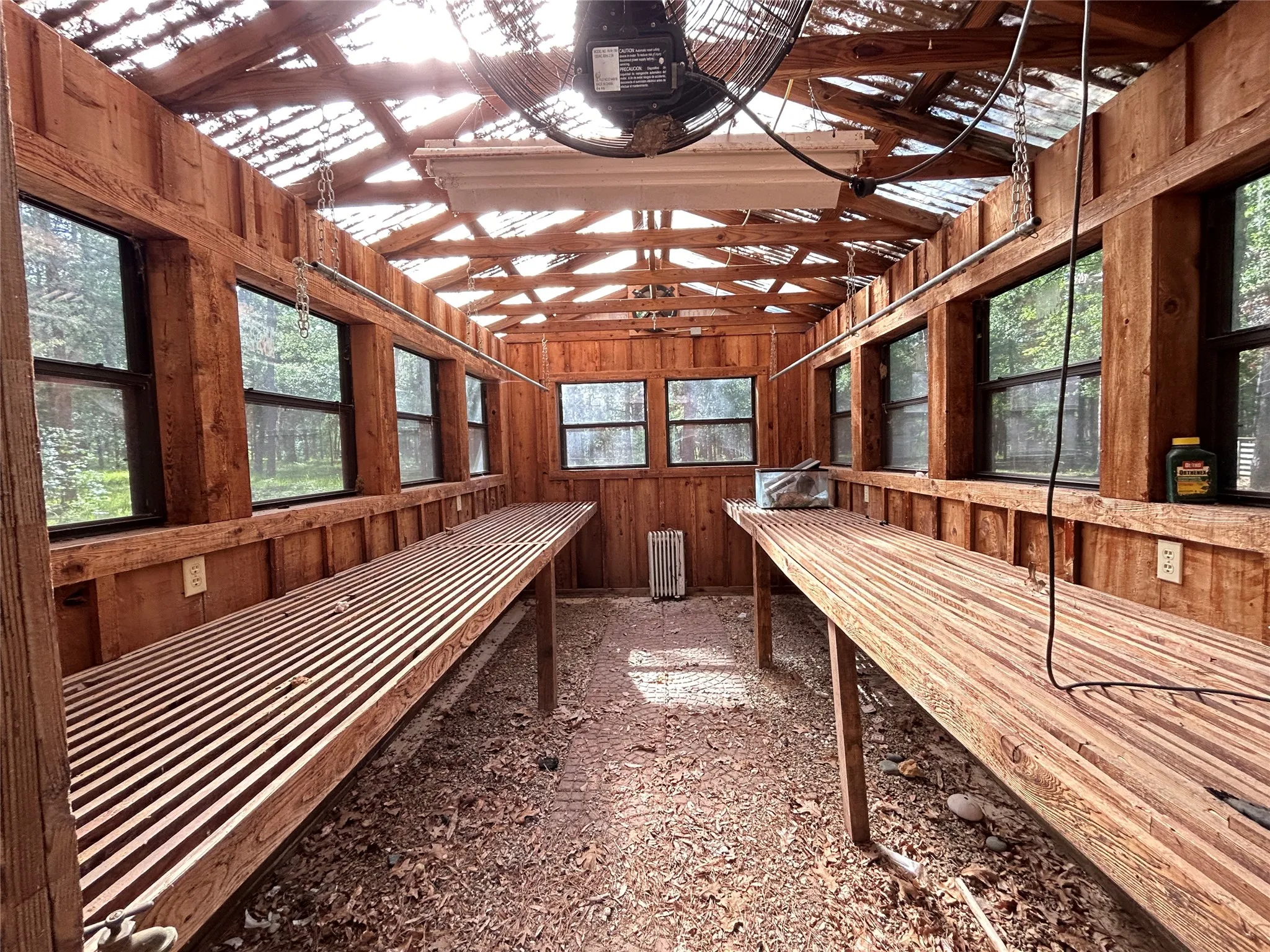 Single Family Residence For Sale in Hopkins County , 3236 Farm Road 3019, Winnsboro, Texas 75494, 3 Bedroom, 2 Bathroom, Garage spaces, 1,700 Sqft, built in 1987, mls#21260679, Real Estate Agent in Winnsboro, Homes For Sale in Hopkins county, Homes For Sale in Winnsboro, Realtor in Winnsboro Texas, Real Estate Brokerage Independent Realty Texas, Luminita Cordes Realtor