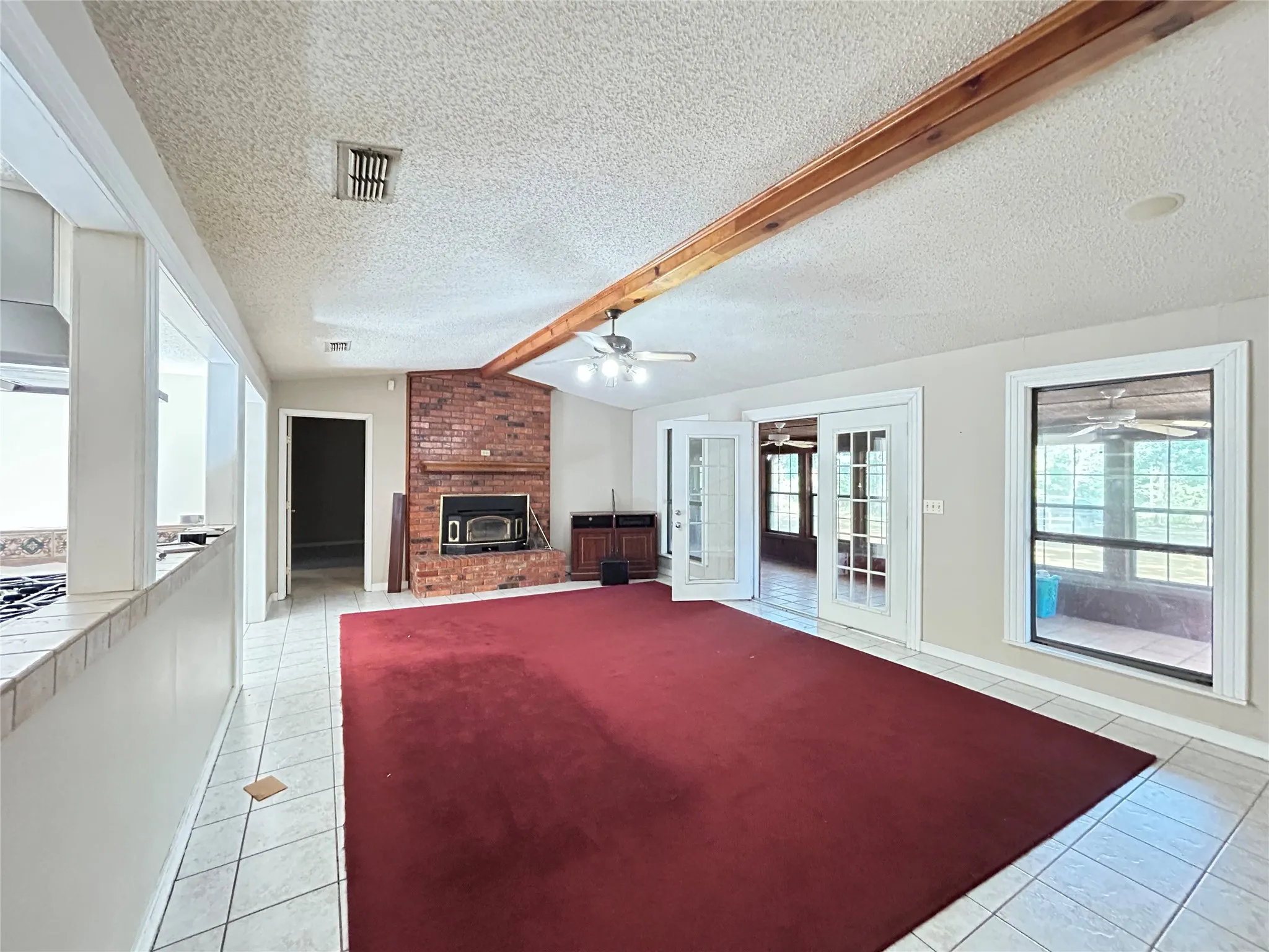Single Family Residence For Sale in Hopkins County , 3236 Farm Road 3019, Winnsboro, Texas 75494, 3 Bedroom, 2 Bathroom, Garage spaces, 1,700 Sqft, built in 1987, mls#21260679, Real Estate Agent in Winnsboro, Homes For Sale in Hopkins county, Homes For Sale in Winnsboro, Realtor in Winnsboro Texas, Real Estate Brokerage Independent Realty Texas, Luminita Cordes Realtor