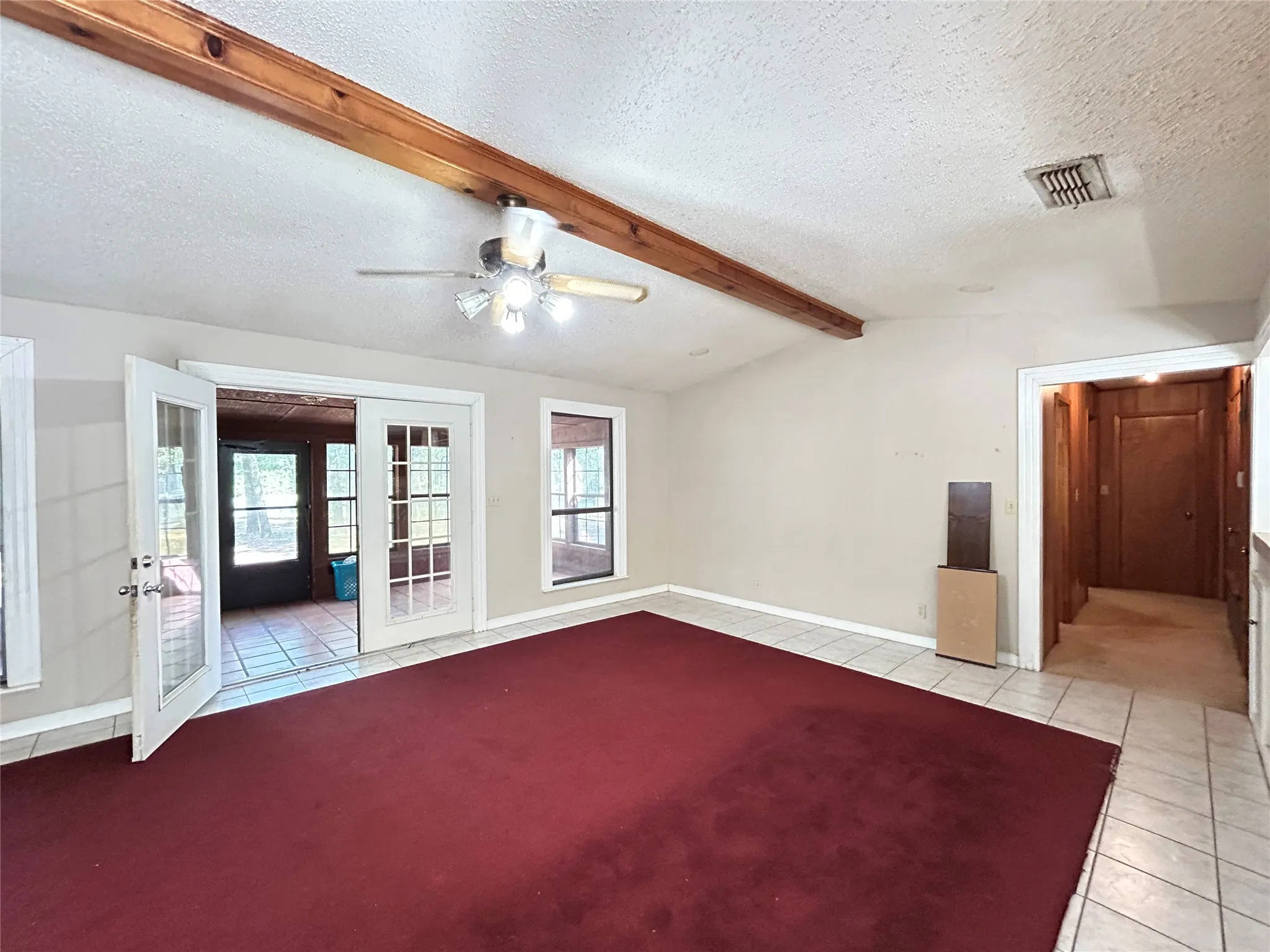 Single Family Residence For Sale in Hopkins County , 3236 Farm Road 3019, Winnsboro, Texas 75494, 3 Bedroom, 2 Bathroom, Garage spaces, 1,700 Sqft, built in 1987, mls#21260679, Real Estate Agent in Winnsboro, Homes For Sale in Hopkins county, Homes For Sale in Winnsboro, Realtor in Winnsboro Texas, Real Estate Brokerage Independent Realty Texas, Luminita Cordes Realtor