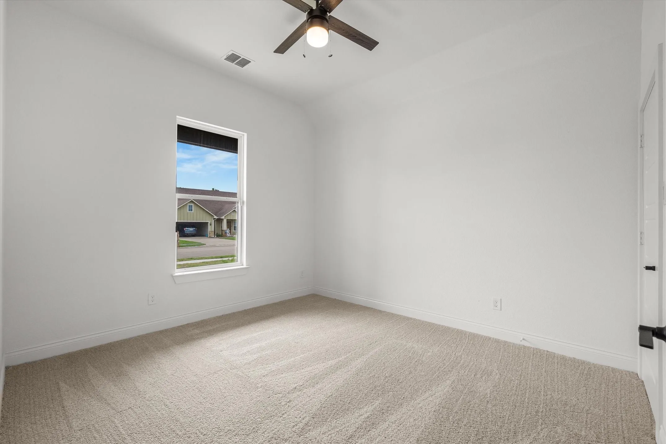 Single Family Residence For Sale in Van Zandt County , 1868 Meadowview, Canton, Texas 75103, 4 Bedroom, 2 Bathroom, 2 Garage spaces, 2,032 Sqft, built in 2024, Preowned, Price $379,400, mls#21260918, Real Estate Agent in Canton, Homes For Sale in Van Zandt county, Homes For Sale in Canton, Realtor in Canton Texas, Real Estate Brokerage Independent Realty Texas, Luminita Cordes Realtor