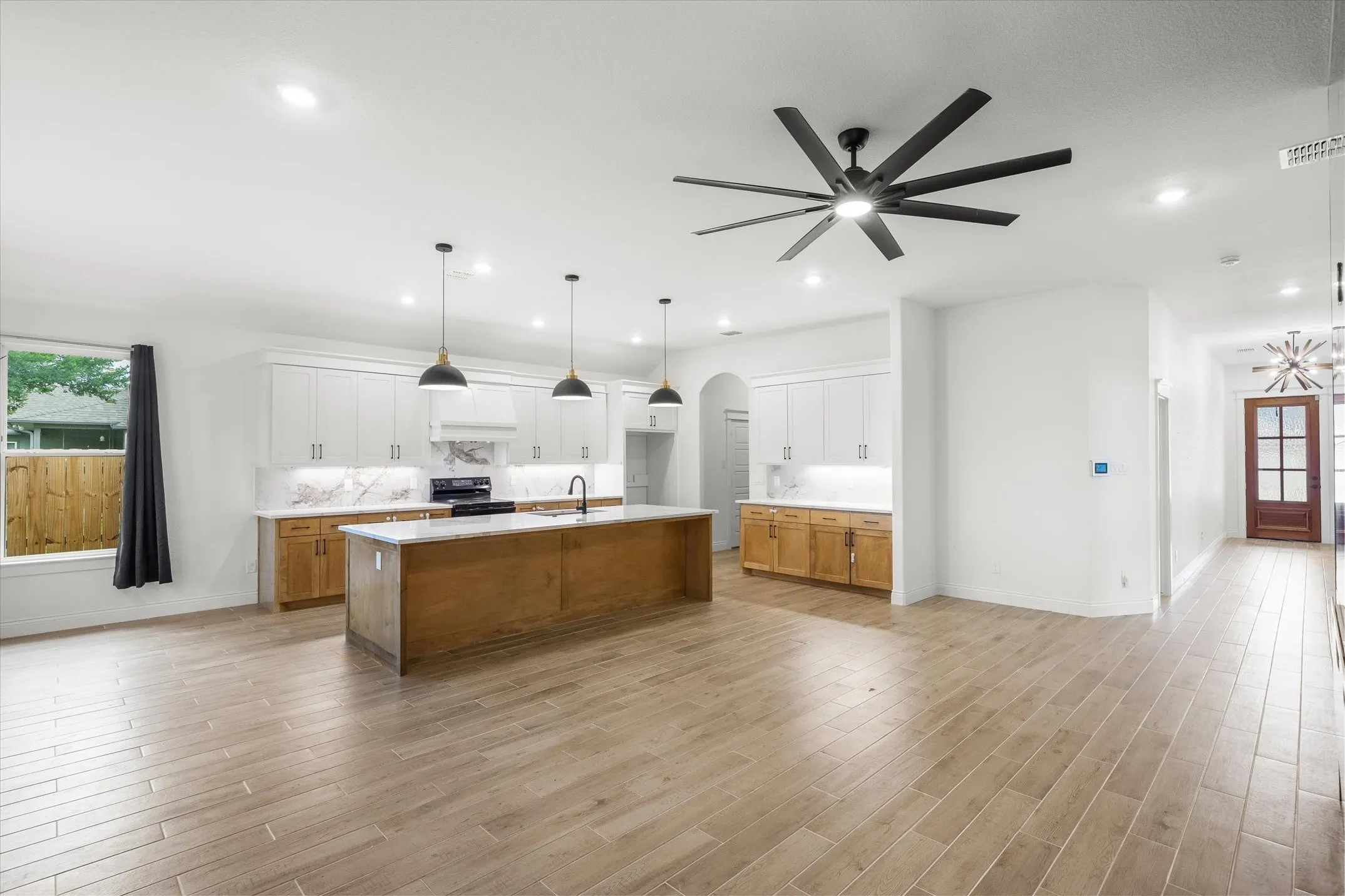 Single Family Residence For Sale in Van Zandt County , 1868 Meadowview, Canton, Texas 75103, 4 Bedroom, 2 Bathroom, 2 Garage spaces, 2,032 Sqft, built in 2024, Preowned, Price $379,400, mls#21260918, Real Estate Agent in Canton, Homes For Sale in Van Zandt county, Homes For Sale in Canton, Realtor in Canton Texas, Real Estate Brokerage Independent Realty Texas, Luminita Cordes Realtor