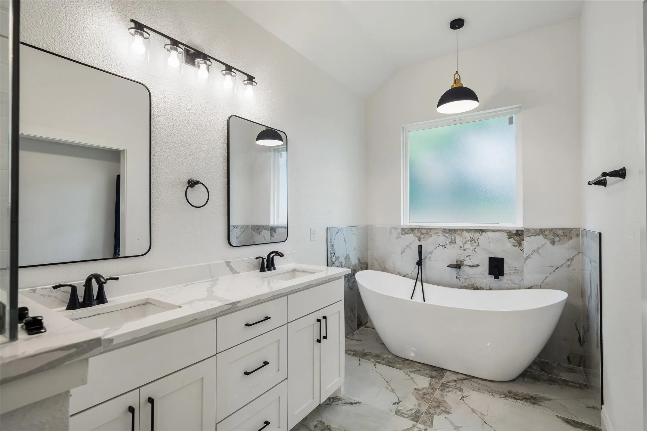 Single Family Residence For Sale in Van Zandt County , 1868 Meadowview, Canton, Texas 75103, 4 Bedroom, 2 Bathroom, 2 Garage spaces, 2,032 Sqft, built in 2024, Preowned, Price $379,400, mls#21260918, Real Estate Agent in Canton, Homes For Sale in Van Zandt county, Homes For Sale in Canton, Realtor in Canton Texas, Real Estate Brokerage Independent Realty Texas, Luminita Cordes Realtor