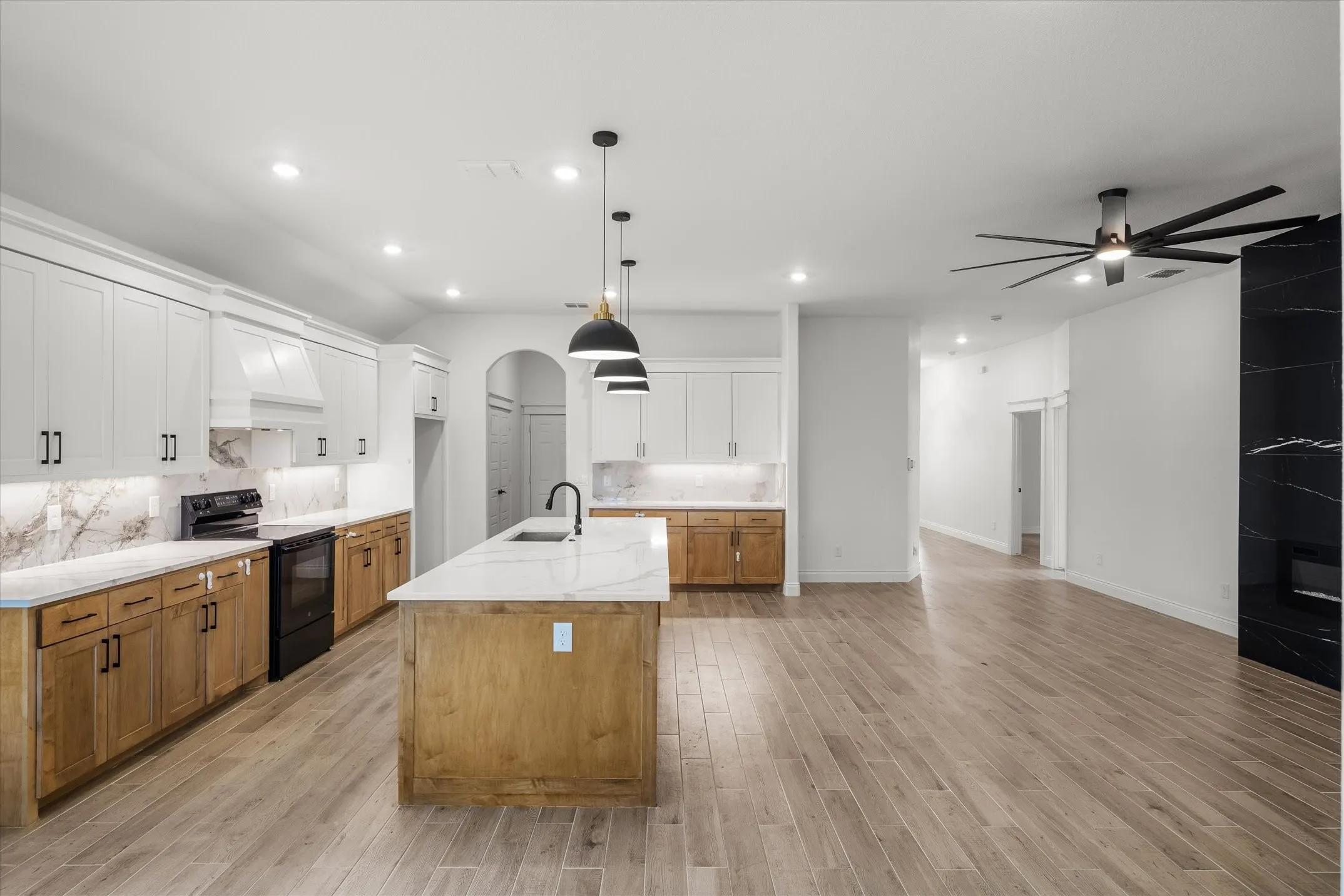 Single Family Residence For Sale in Van Zandt County , 1868 Meadowview, Canton, Texas 75103, 4 Bedroom, 2 Bathroom, 2 Garage spaces, 2,032 Sqft, built in 2024, Preowned, Price $379,400, mls#21260918, Real Estate Agent in Canton, Homes For Sale in Van Zandt county, Homes For Sale in Canton, Realtor in Canton Texas, Real Estate Brokerage Independent Realty Texas, Luminita Cordes Realtor