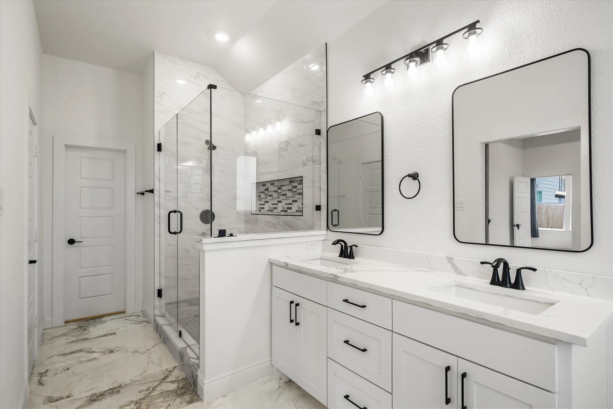 Single Family Residence For Sale in Van Zandt County , 1868 Meadowview, Canton, Texas 75103, 4 Bedroom, 2 Bathroom, 2 Garage spaces, 2,032 Sqft, built in 2024, Preowned, Price $379,400, mls#21260918, Real Estate Agent in Canton, Homes For Sale in Van Zandt county, Homes For Sale in Canton, Realtor in Canton Texas, Real Estate Brokerage Independent Realty Texas, Luminita Cordes Realtor