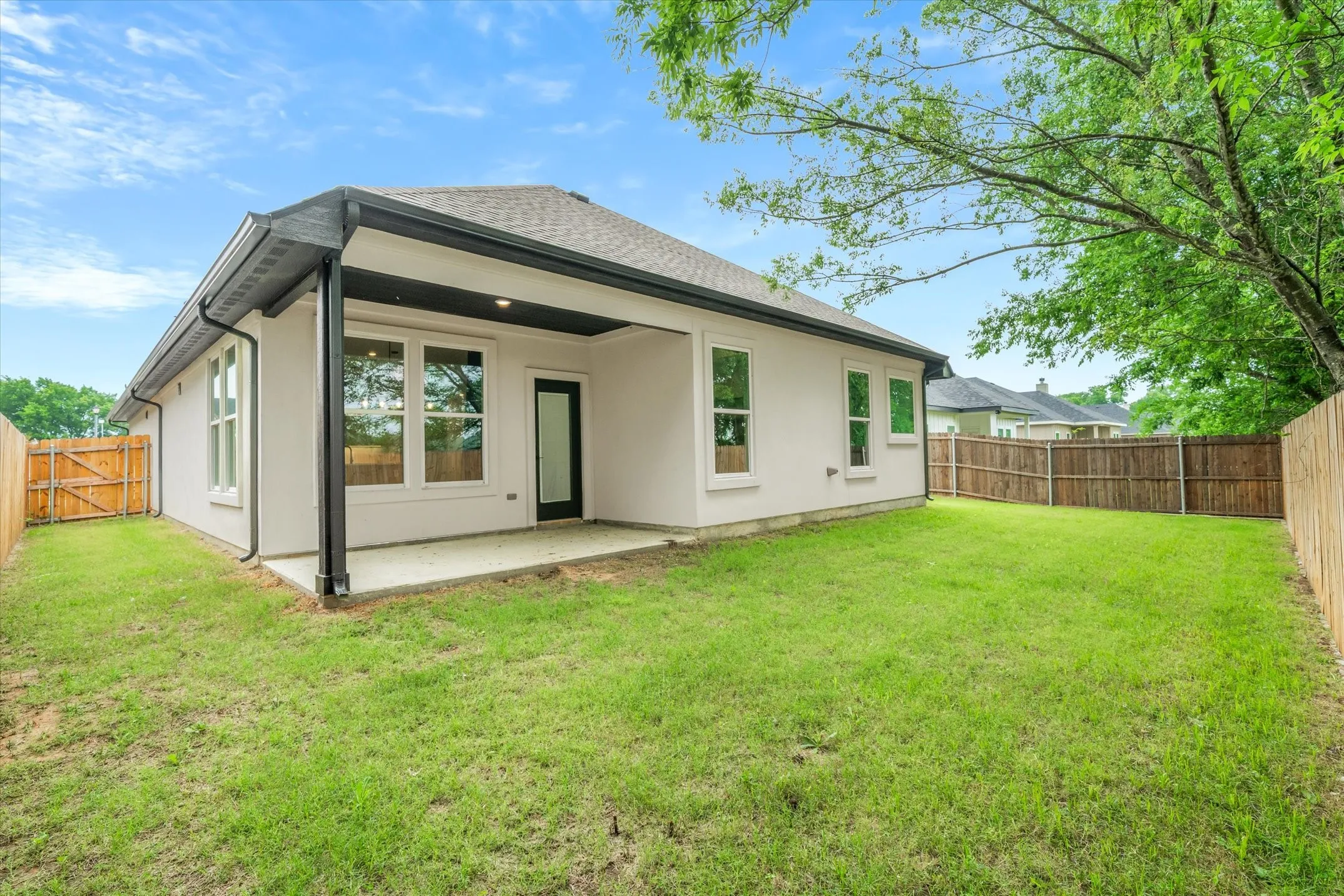 Single Family Residence For Sale in Van Zandt County , 1868 Meadowview, Canton, Texas 75103, 4 Bedroom, 2 Bathroom, 2 Garage spaces, 2,032 Sqft, built in 2024, Preowned, Price $379,400, mls#21260918, Real Estate Agent in Canton, Homes For Sale in Van Zandt county, Homes For Sale in Canton, Realtor in Canton Texas, Real Estate Brokerage Independent Realty Texas, Luminita Cordes Realtor