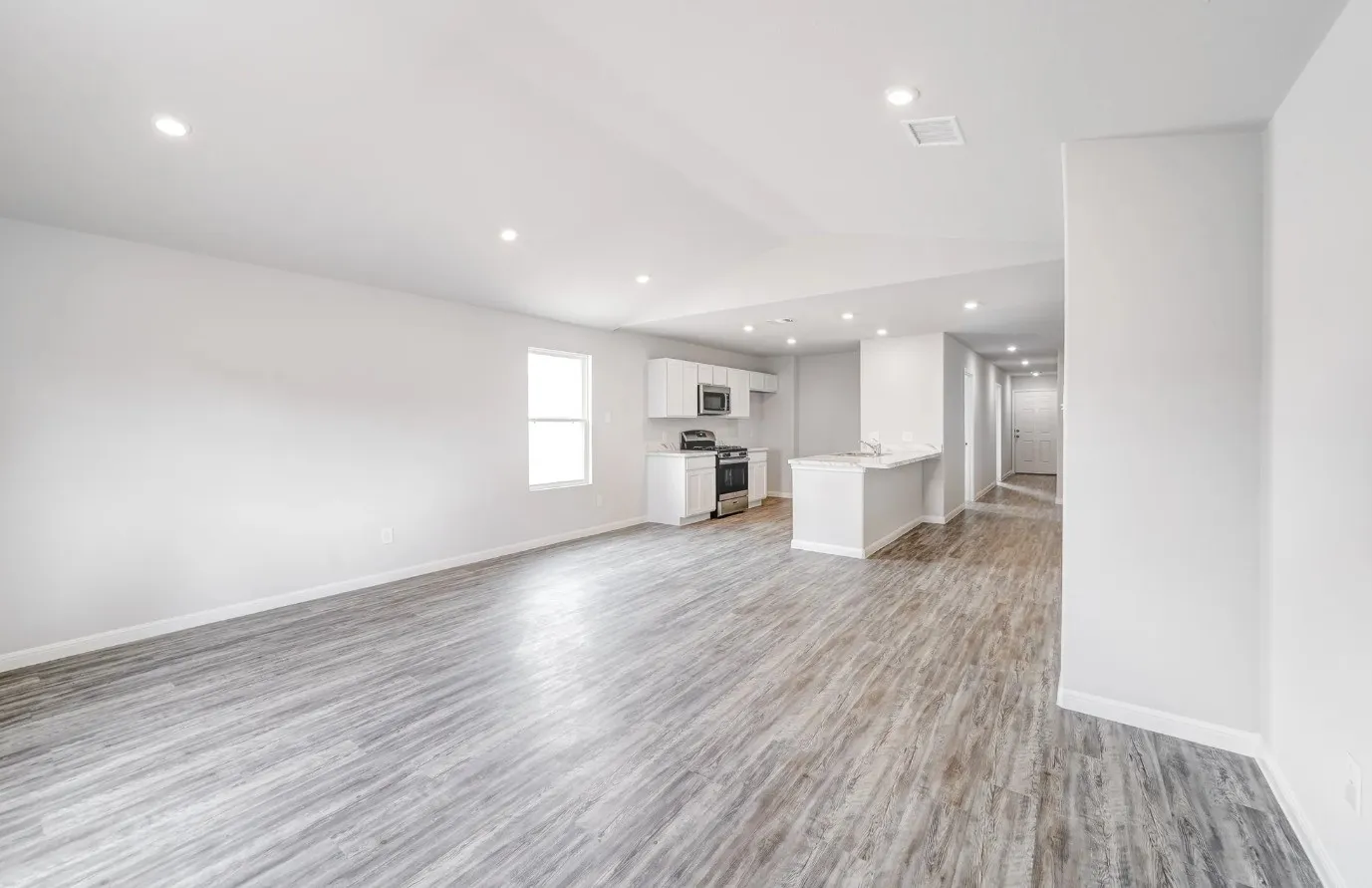 Single Family Residence For Sale in Hood County , 123 Peace Lily Way, Tolar, Texas 76476, 4 Bedroom, 2 Bathroom, 1 Garage spaces, 1,510 Sqft, built in 2026, New Construction - Complete, mls#21260949, Real Estate Agent in Tolar, Homes For Sale in Hood county, Homes For Sale in Tolar, Realtor in Tolar Texas, Real Estate Brokerage Independent Realty Texas, Luminita Cordes Realtor