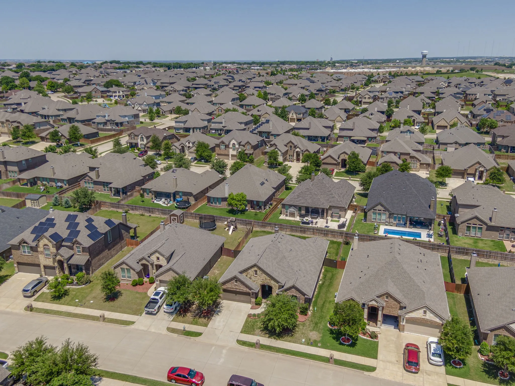 Single Family Residence For Sale in Ellis County , 417 Ashlawn Drive, Midlothian, Texas 76065, 4 Bedroom, 3 Bathroom, 2 Garage spaces, 2,543 Sqft, built in 2017, Preowned, mls#21254869, Real Estate Agent in Midlothian, Homes For Sale in Ellis county, Homes For Sale in Midlothian, Realtor in Midlothian Texas, Real Estate Brokerage Independent Realty Texas, Luminita Cordes Realtor