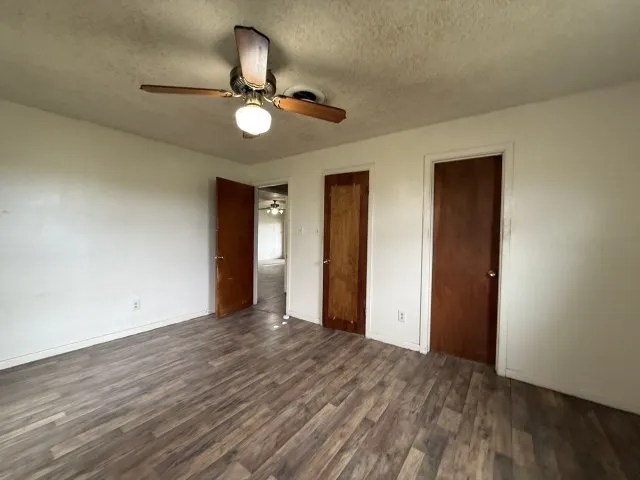 Single Family Residence For Sale in Nolan County , 5026 N Interstate 20, Sweetwater, Texas 79556, 4 Bedroom, 4 Bathroom, 2 Garage spaces, 2,700 Sqft, built in 2005, Preowned, mls#21260937, Real Estate Agent in Sweetwater, Homes For Sale in Nolan county, Homes For Sale in Sweetwater, Realtor in Sweetwater Texas, Real Estate Brokerage Independent Realty Texas, Luminita Cordes Realtor