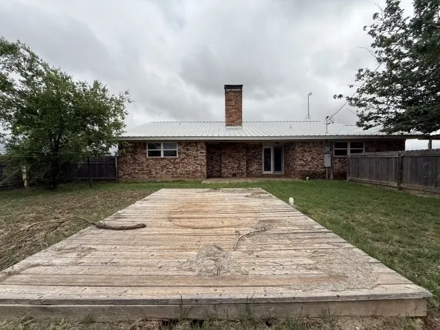 Single Family Residence For Sale in Nolan County , 5026 N Interstate 20, Sweetwater, Texas 79556, 4 Bedroom, 4 Bathroom, 2 Garage spaces, 2,700 Sqft, built in 2005, Preowned, mls#21260937, Real Estate Agent in Sweetwater, Homes For Sale in Nolan county, Homes For Sale in Sweetwater, Realtor in Sweetwater Texas, Real Estate Brokerage Independent Realty Texas, Luminita Cordes Realtor