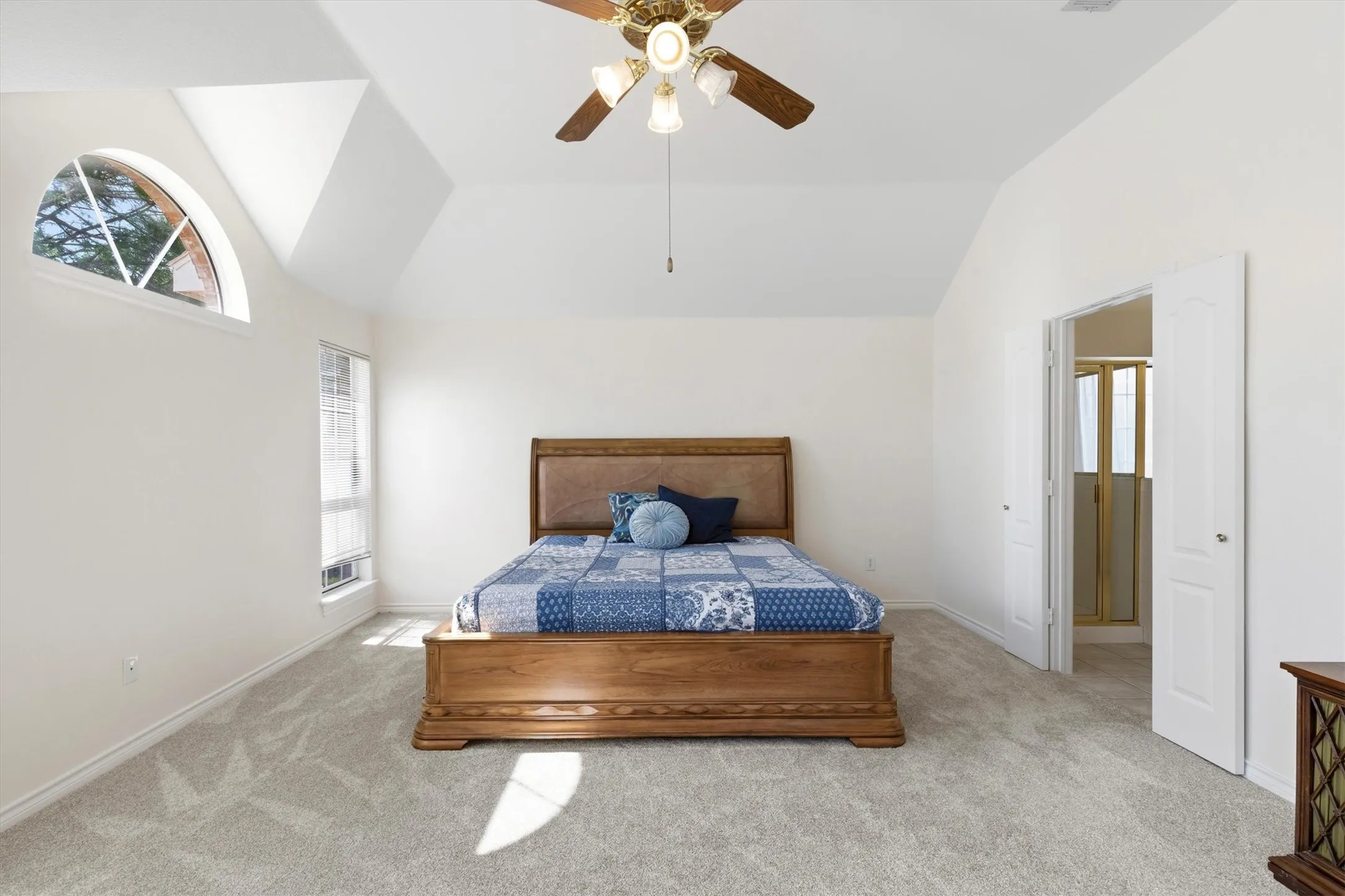 Single Family Residence For Sale in Dallas County , 6318 Ahnee Drive, Rowlett, Texas 75089, 4 Bedrooms, 2 Bathrooms, 2 Garage spaces, 1,996 Sqft, built in 1996, Price $398,000, mls#21256671, Real Estate Agent in Rowlett, Homes For Sale in Dallas county, Homes For Sale in Rowlett, Realtor in Rowlett Texas, Real Estate Brokerage Independent Realty Texas, Luminita Cordes Realtor