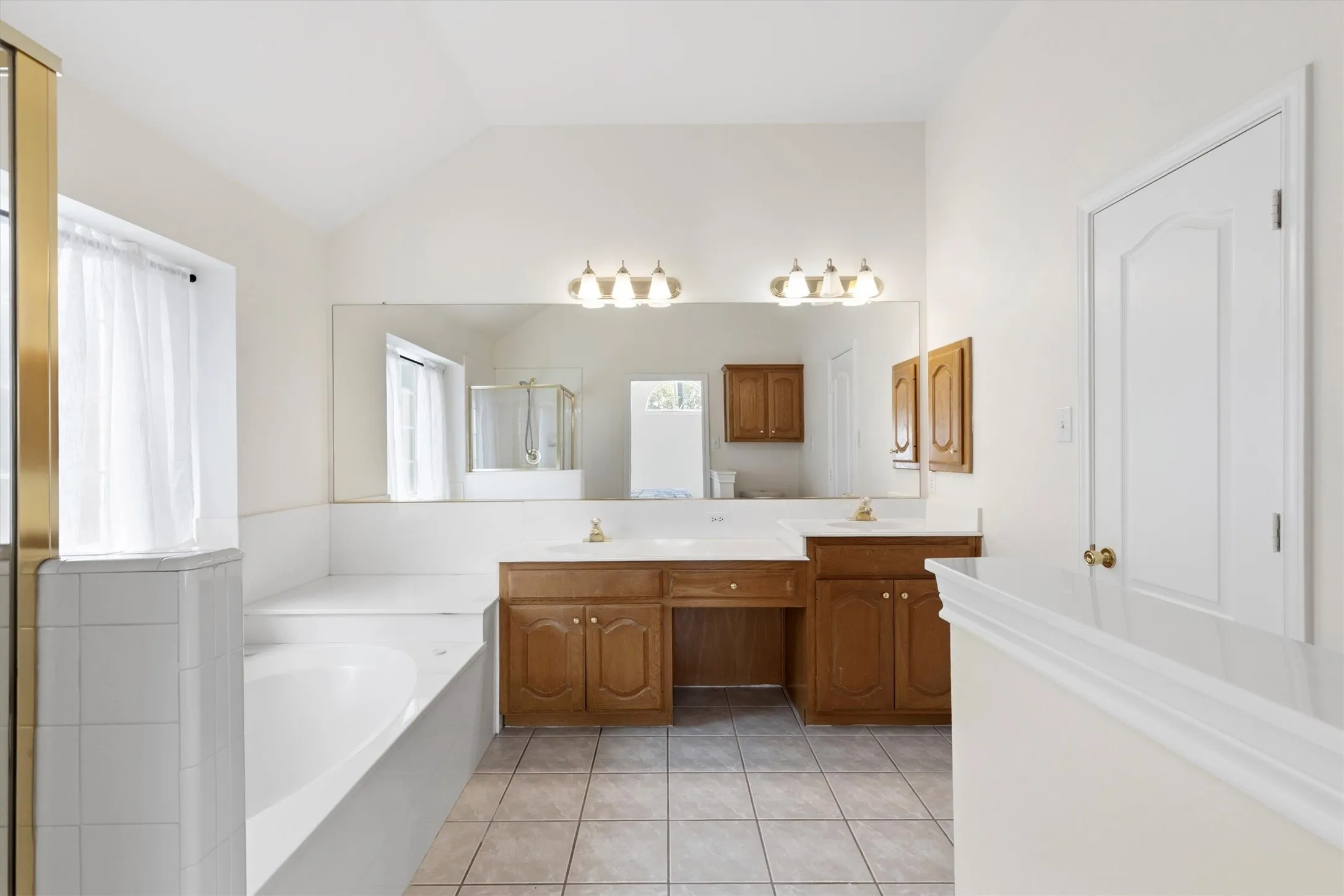 Single Family Residence For Sale in Dallas County , 6318 Ahnee Drive, Rowlett, Texas 75089, 4 Bedrooms, 2 Bathrooms, 2 Garage spaces, 1,996 Sqft, built in 1996, Price $398,000, mls#21256671, Real Estate Agent in Rowlett, Homes For Sale in Dallas county, Homes For Sale in Rowlett, Realtor in Rowlett Texas, Real Estate Brokerage Independent Realty Texas, Luminita Cordes Realtor