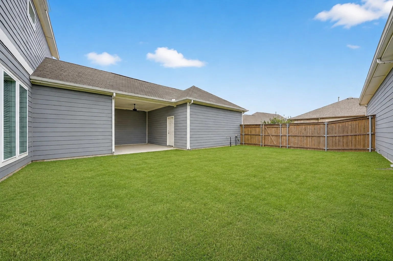 Single Family Residence For Sale in Dallas County , 6409 Long Green Street, Rowlett, Texas 75089, 4 Bedroom, 3 Bathroom, 2 Garage spaces, 2,232 Sqft, built in 2018, mls#21260961, Real Estate Agent in Rowlett, Homes For Sale in Dallas county, Homes For Sale in Rowlett, Realtor in Rowlett Texas, Real Estate Brokerage Independent Realty Texas, Luminita Cordes Realtor