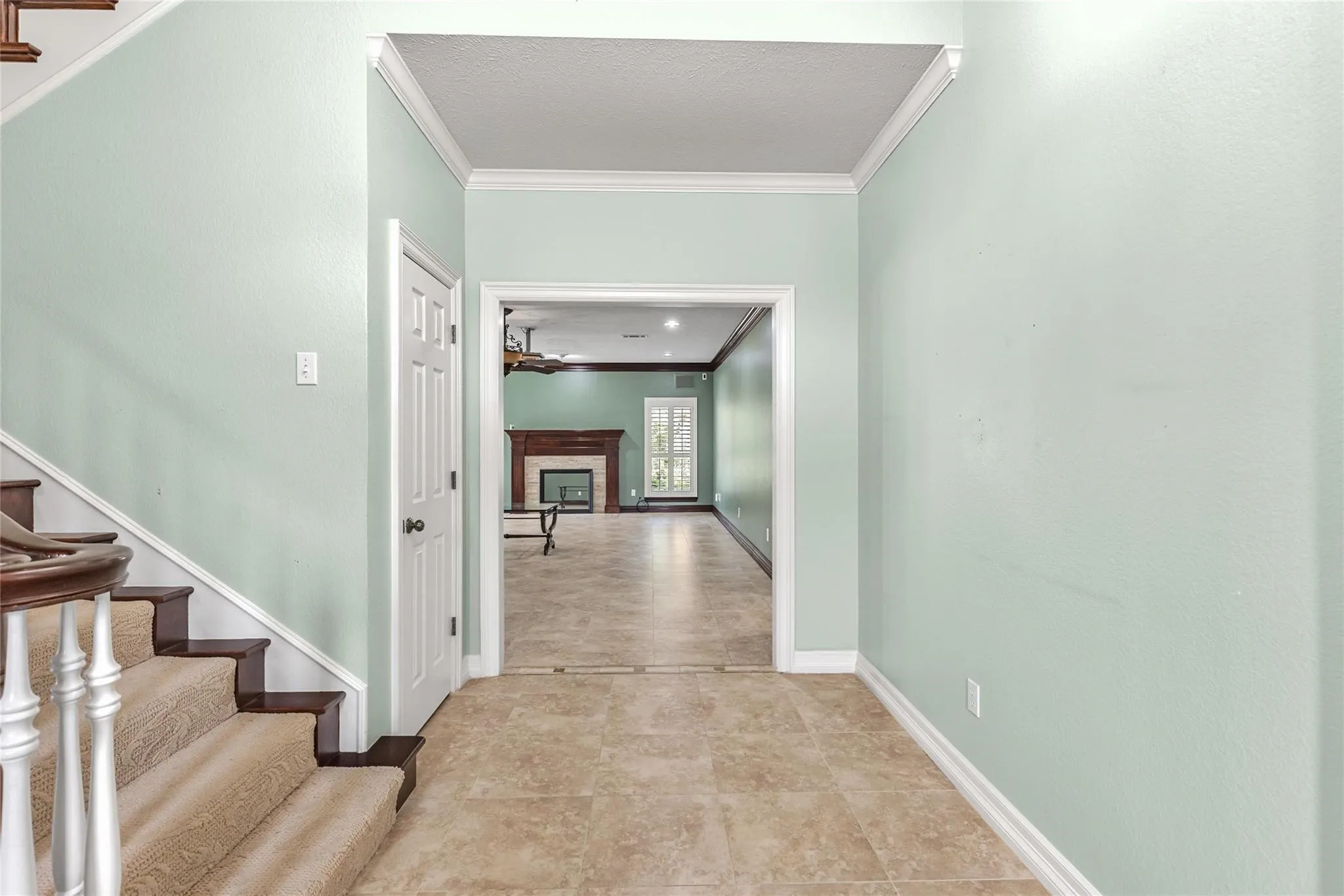 Single Family Residence For Sale in Hunt County , 6400 Creekside Drive, Greenville, Texas 75402, 5 Bedroom, 5 Bathroom, 3 Garage spaces, 4,435 Sqft, built in 1990, Preowned, Price $549,650, mls#21260952, Real Estate Agent in Greenville, Homes For Sale in Hunt county, Homes For Sale in Greenville, Realtor in Greenville Texas, Real Estate Brokerage Independent Realty Texas, Luminita Cordes Realtor