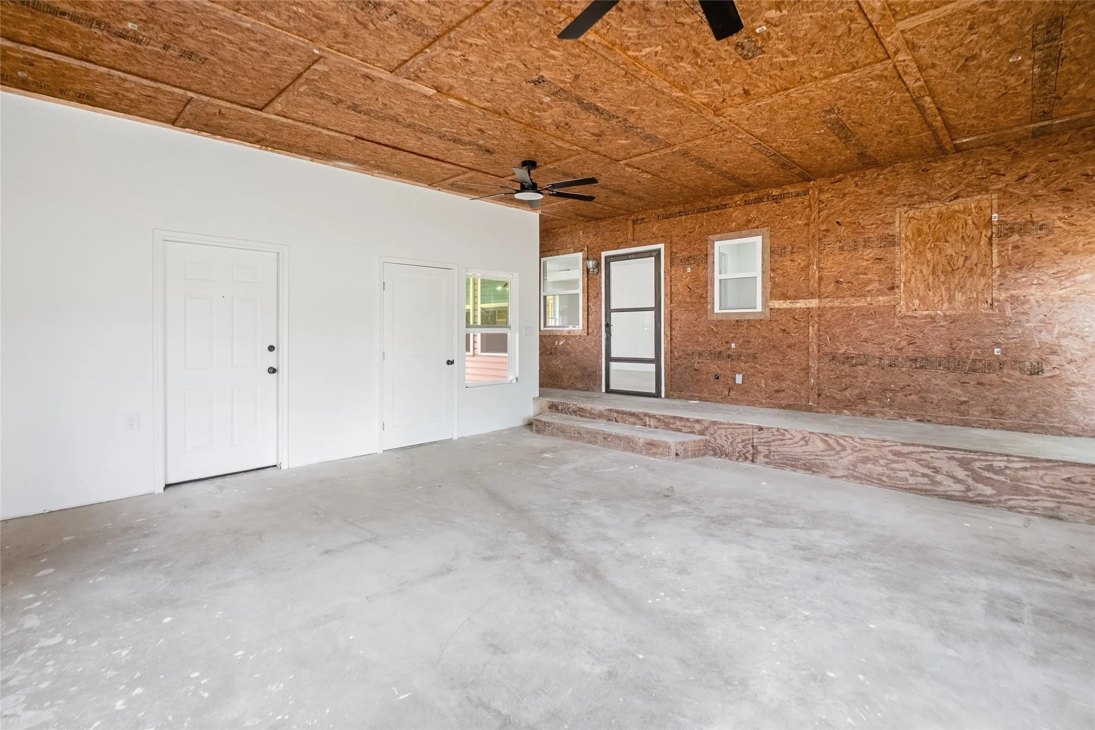 Single Family Residence For Rent in Hopkins County , 1916 Church Street, Sulphur Springs, Texas 75482, 3 Bedroom, 2 Bathroom, Garage spaces, 2,177 Sqft, built in 1890, mls#21260838, Real Estate Agent in Sulphur Springs, Homes For Rent in Hopkins county, Homes For Rent in Sulphur Springs, Realtor in Sulphur Springs Texas, Real Estate Brokerage Independent Realty Texas, Luminita Cordes Realtor