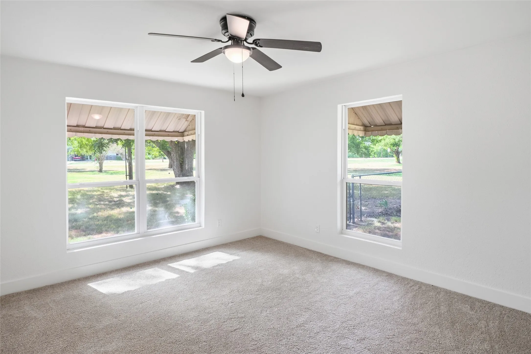 Single Family Residence For Rent in Hopkins County , 1916 Church Street, Sulphur Springs, Texas 75482, 3 Bedroom, 2 Bathroom, Garage spaces, 2,177 Sqft, built in 1890, mls#21260838, Real Estate Agent in Sulphur Springs, Homes For Rent in Hopkins county, Homes For Rent in Sulphur Springs, Realtor in Sulphur Springs Texas, Real Estate Brokerage Independent Realty Texas, Luminita Cordes Realtor