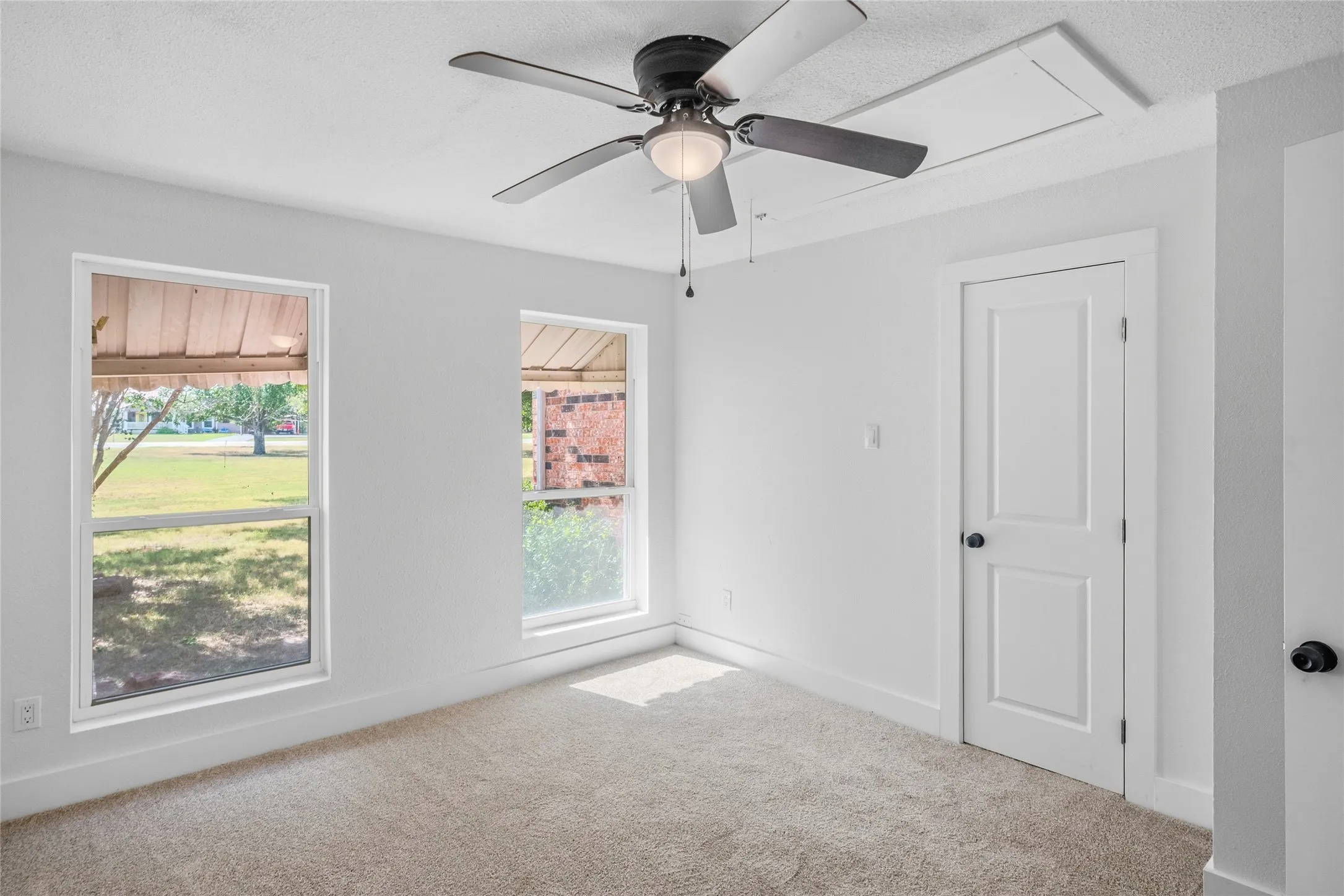 Single Family Residence For Rent in Hopkins County , 1916 Church Street, Sulphur Springs, Texas 75482, 3 Bedroom, 2 Bathroom, Garage spaces, 2,177 Sqft, built in 1890, mls#21260838, Real Estate Agent in Sulphur Springs, Homes For Rent in Hopkins county, Homes For Rent in Sulphur Springs, Realtor in Sulphur Springs Texas, Real Estate Brokerage Independent Realty Texas, Luminita Cordes Realtor