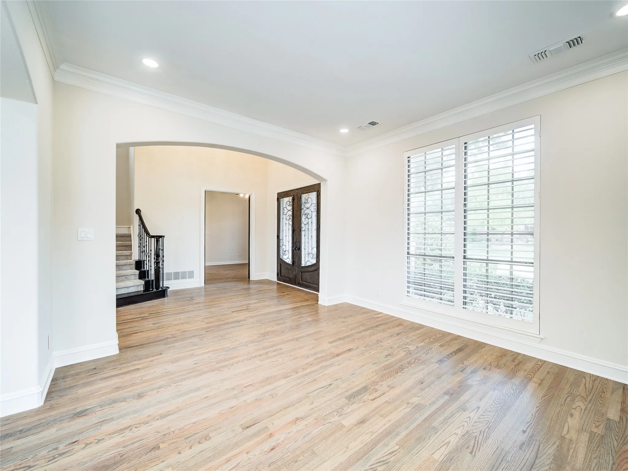 Single Family Residence For Rent in Denton County , 5143 Stillwater Trail, Frisco, Texas 75034, 4 Bedroom, 5 Bathroom, 3 Garage spaces, 4,585 Sqft, built in 2001, Preowned, Price $8,700, mls#21259681, Real Estate Agent in Frisco, Homes For Rent in Denton county, Homes For Rent in Frisco, Realtor in Frisco Texas, Real Estate Brokerage Independent Realty Texas, Luminita Cordes Realtor