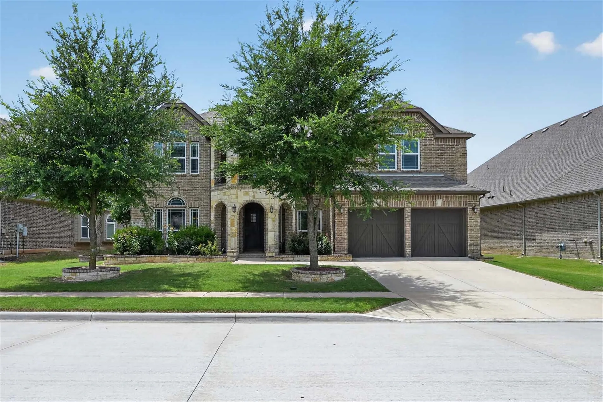 Single Family Residence For Sale in Collin County , 4229 Rainwater Creek Way, Celina, Texas 75078, 5 Bedroom, 5 Bathroom, 2 Garage spaces, 4,384 Sqft, built in 2017, mls#21261005, Real Estate Agent in Celina, Homes For Sale in Collin county, Homes For Sale in Celina, Realtor in Celina Texas, Real Estate Brokerage Independent Realty Texas, Luminita Cordes Realtor