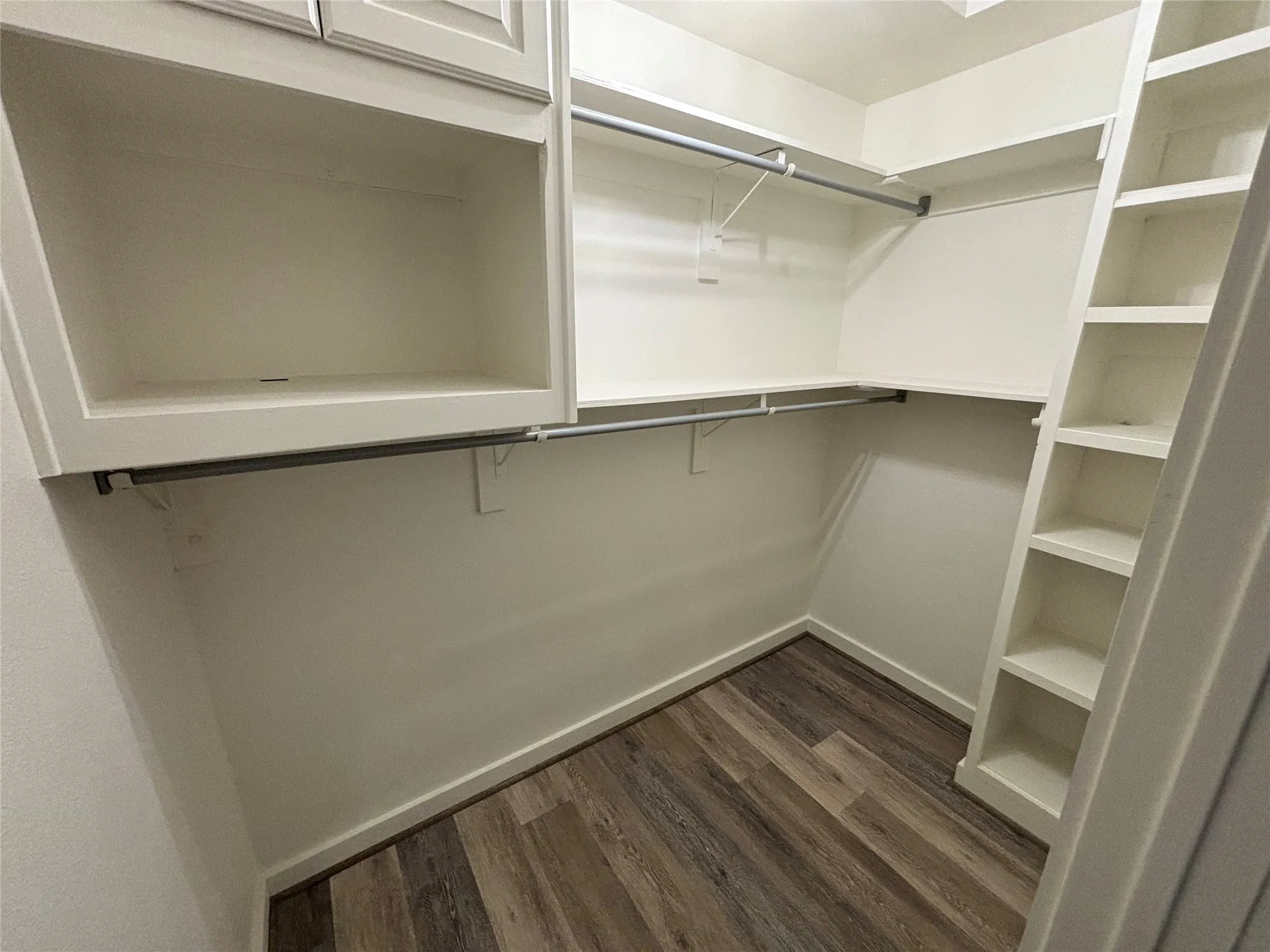 Single Family Residence For Sale in Hill County , 315 S Barry Street, Mertens, Texas 76666, 3 Bedrooms, 2 Bathrooms, Garage spaces, 1,230 Sqft, built in 1945, Price $180,000, mls#21261029, Real Estate Agent in Mertens, Homes For Sale in Hill county, Homes For Sale in Mertens, Realtor in Mertens Texas, Real Estate Brokerage Independent Realty Texas, Luminita Cordes Realtor