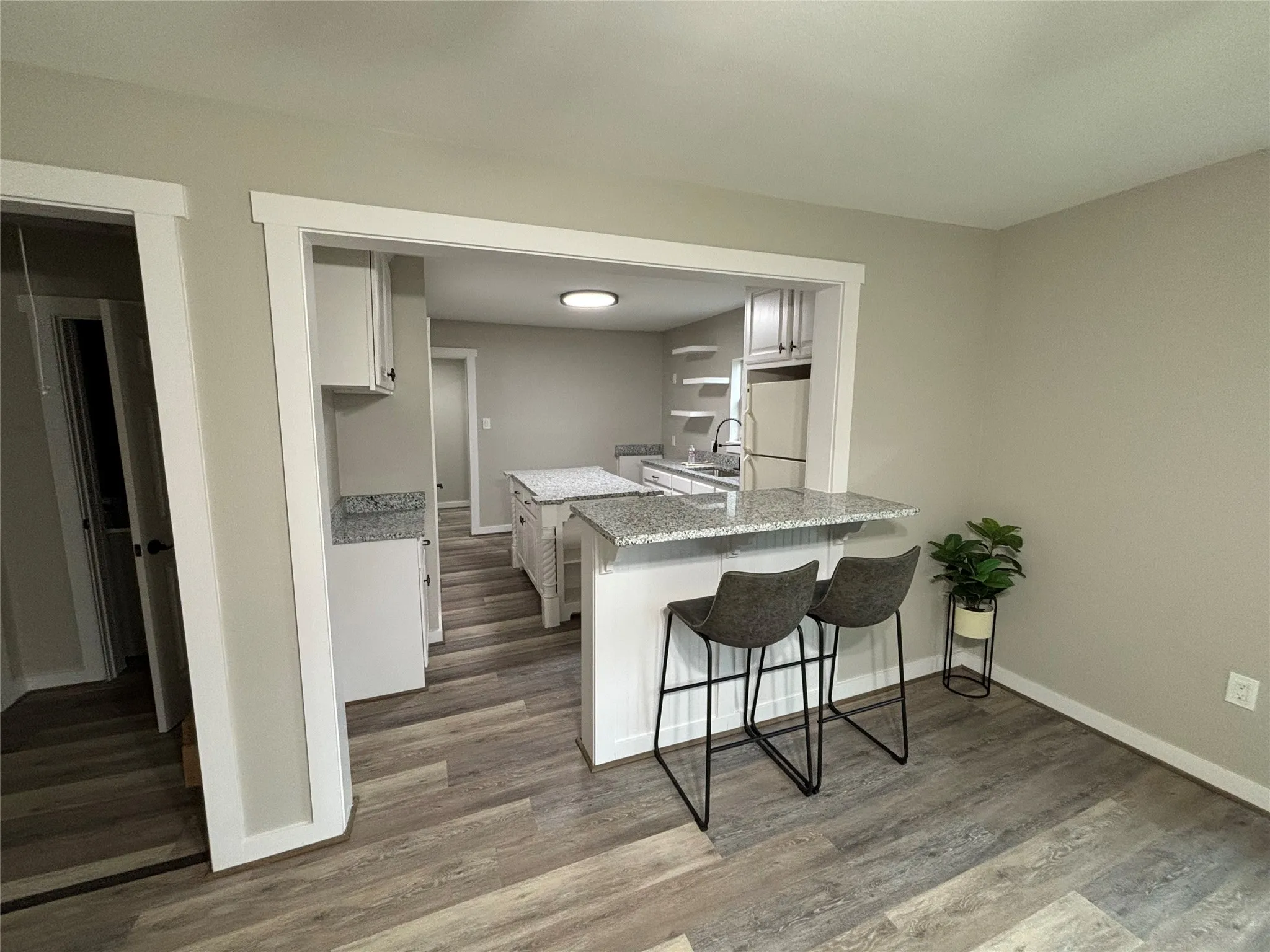 Single Family Residence For Sale in Hill County , 315 S Barry Street, Mertens, Texas 76666, 3 Bedrooms, 2 Bathrooms, Garage spaces, 1,230 Sqft, built in 1945, Price $180,000, mls#21261029, Real Estate Agent in Mertens, Homes For Sale in Hill county, Homes For Sale in Mertens, Realtor in Mertens Texas, Real Estate Brokerage Independent Realty Texas, Luminita Cordes Realtor