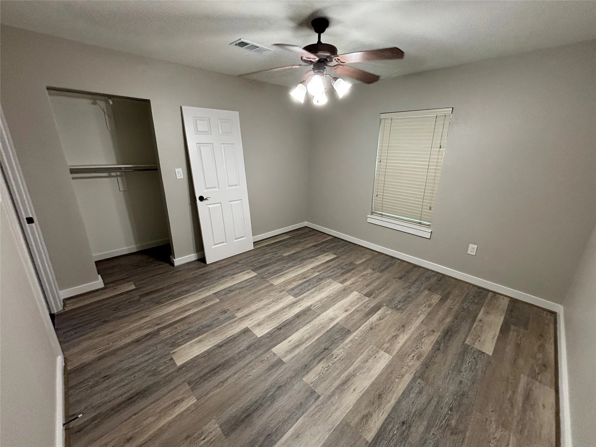 Single Family Residence For Sale in Hill County , 315 S Barry Street, Mertens, Texas 76666, 3 Bedrooms, 2 Bathrooms, Garage spaces, 1,230 Sqft, built in 1945, Price $180,000, mls#21261029, Real Estate Agent in Mertens, Homes For Sale in Hill county, Homes For Sale in Mertens, Realtor in Mertens Texas, Real Estate Brokerage Independent Realty Texas, Luminita Cordes Realtor