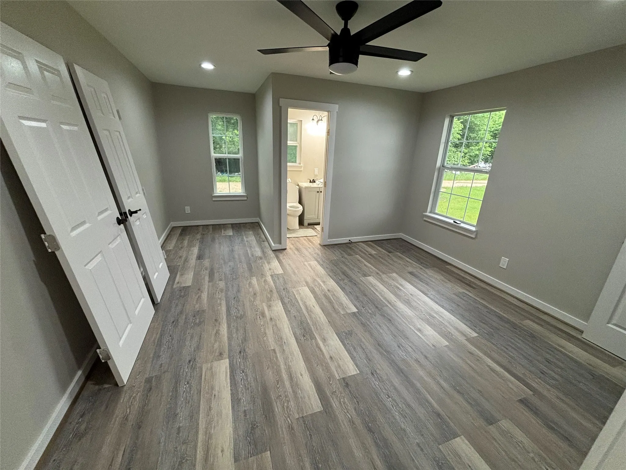 Single Family Residence For Sale in Hill County , 315 S Barry Street, Mertens, Texas 76666, 3 Bedrooms, 2 Bathrooms, Garage spaces, 1,230 Sqft, built in 1945, Price $180,000, mls#21261029, Real Estate Agent in Mertens, Homes For Sale in Hill county, Homes For Sale in Mertens, Realtor in Mertens Texas, Real Estate Brokerage Independent Realty Texas, Luminita Cordes Realtor