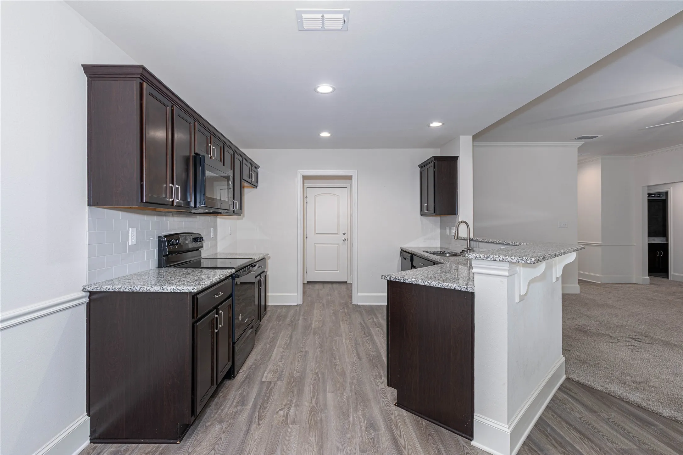 Condominium For Sale in Smith County , 815 E Grande Boulevard T101, Tyler, Texas 75703, 3 Bedrooms, 2 Bathrooms, 2 Garage spaces, 1,612 Sqft, built in 2021, Price $289,000, mls#21260930, Real Estate Agent in Tyler, Homes For Sale in Smith county, Homes For Sale in Tyler, Realtor in Tyler Texas, Real Estate Brokerage Independent Realty Texas, Luminita Cordes Realtor