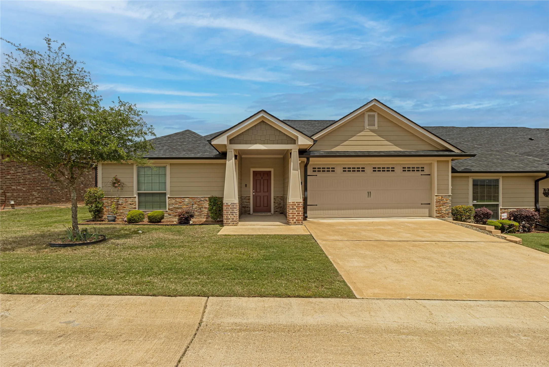 Condominium For Sale in Smith County , 815 E Grande Boulevard T101, Tyler, Texas 75703, 3 Bedrooms, 2 Bathrooms, 2 Garage spaces, 1,612 Sqft, built in 2021, Price $289,000, mls#21260930, Real Estate Agent in Tyler, Homes For Sale in Smith county, Homes For Sale in Tyler, Realtor in Tyler Texas, Real Estate Brokerage Independent Realty Texas, Luminita Cordes Realtor