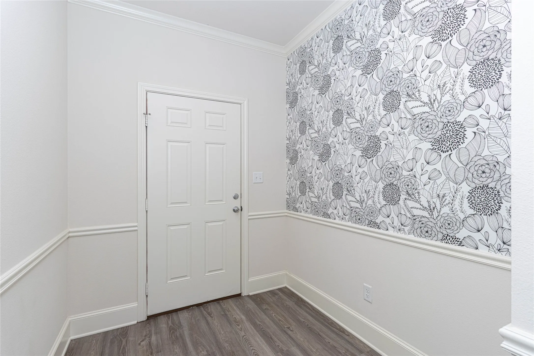 Condominium For Sale in Smith County , 815 E Grande Boulevard T101, Tyler, Texas 75703, 3 Bedrooms, 2 Bathrooms, 2 Garage spaces, 1,612 Sqft, built in 2021, Price $289,000, mls#21260930, Real Estate Agent in Tyler, Homes For Sale in Smith county, Homes For Sale in Tyler, Realtor in Tyler Texas, Real Estate Brokerage Independent Realty Texas, Luminita Cordes Realtor