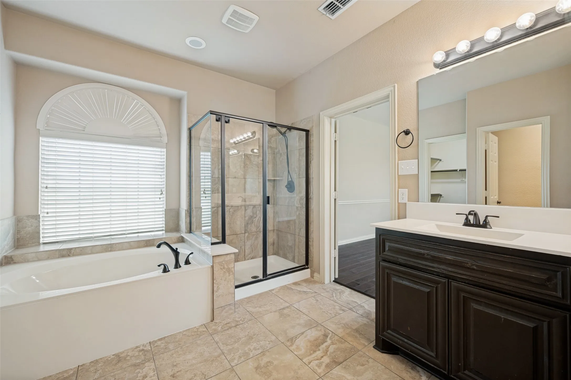 Separate shower and garden tub